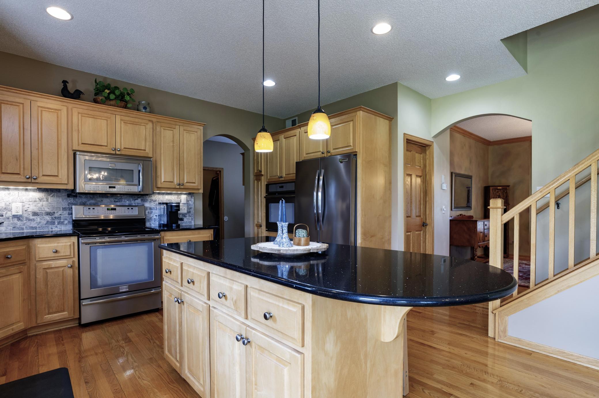 View of Residential at 10610 Pinnacle Way, Woodbury MN 55129, Woodbury (8 of 74) - Mike Wilen | Minnesota Team Real Estate