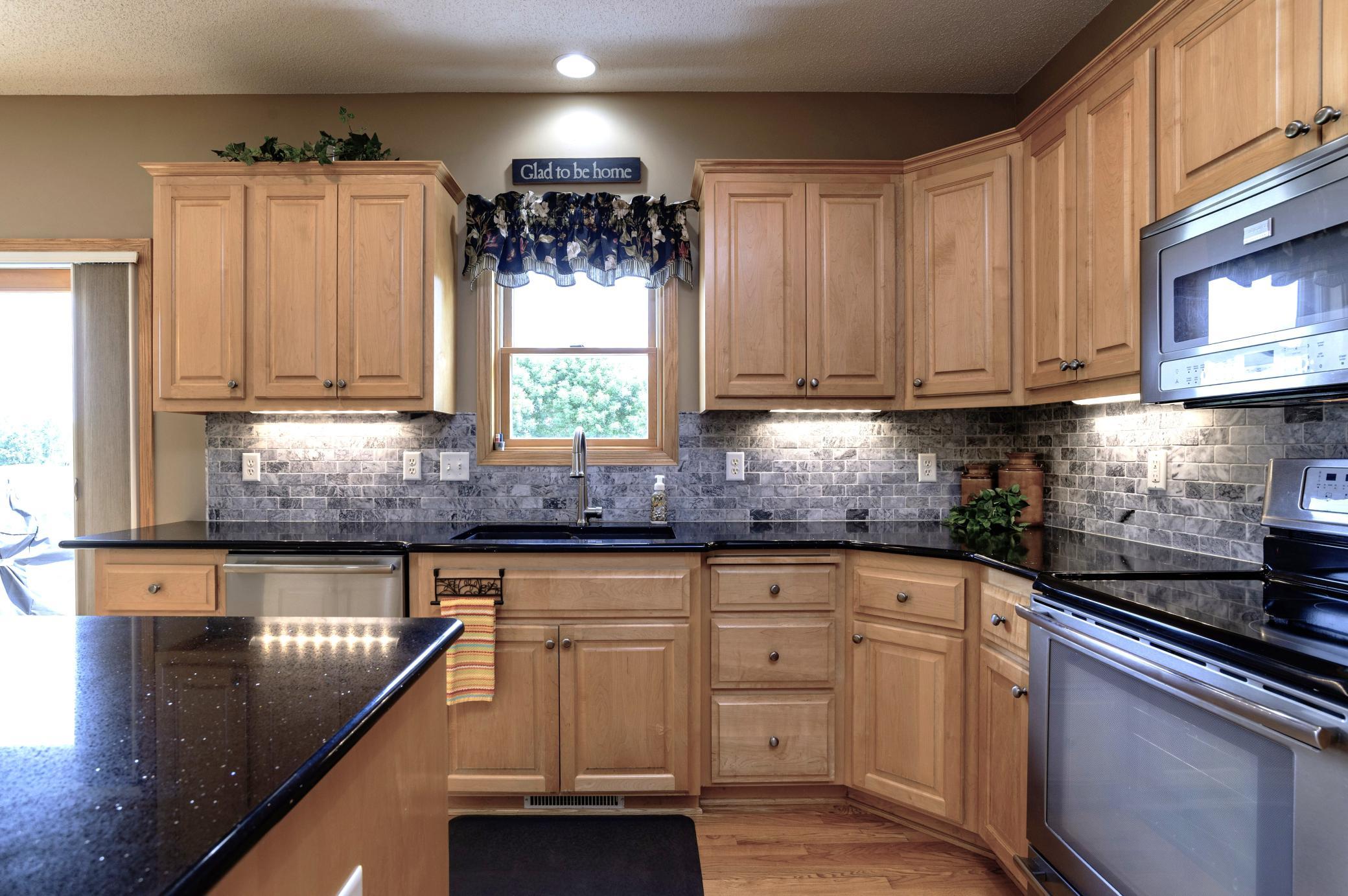 View of Residential at 10610 Pinnacle Way, Woodbury MN 55129, Woodbury (11 of 74) - Mike Wilen | Minnesota Team Real Estate