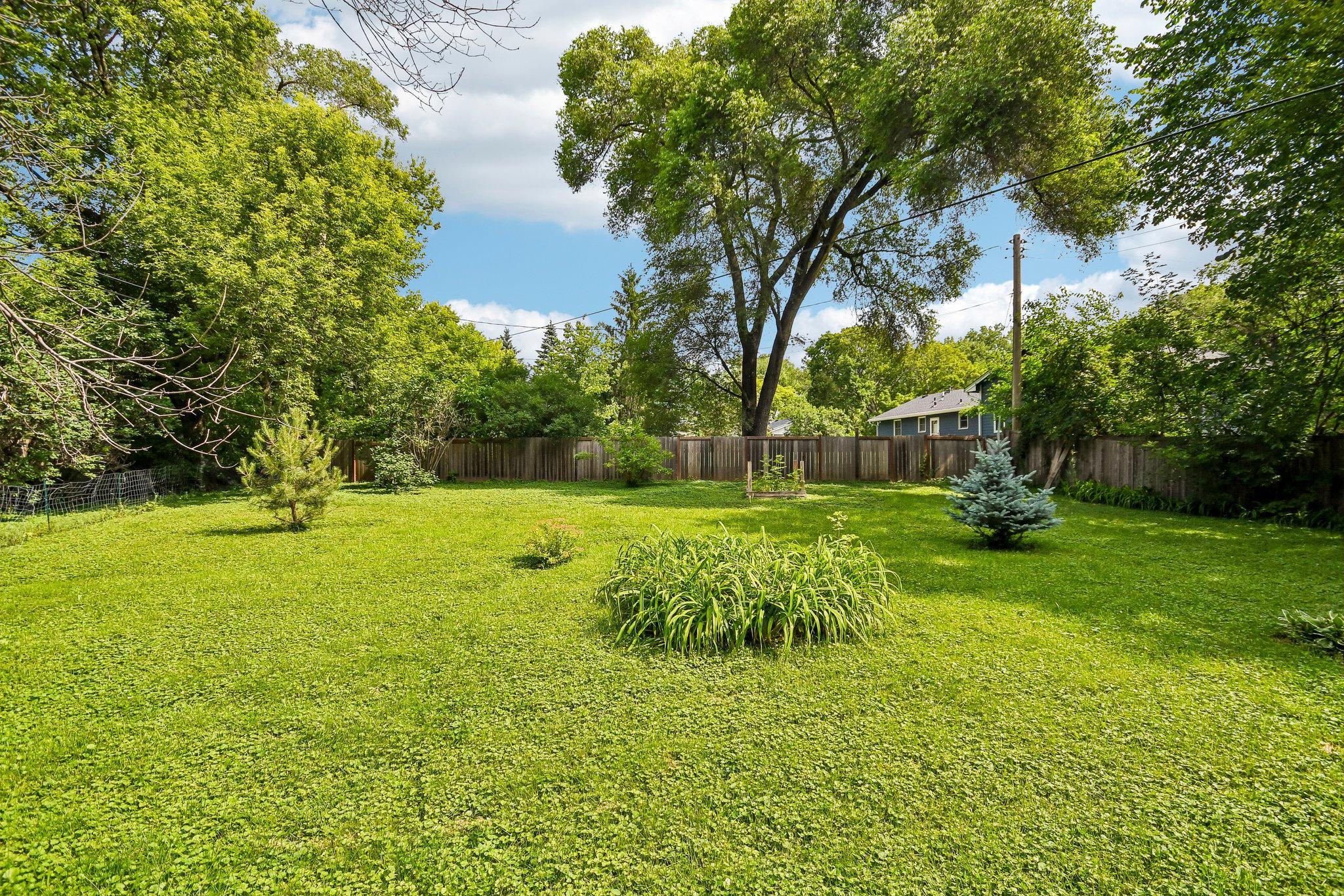 View of Residential at 15606 Minnetonka Boulevard, Minnetonka MN 55345, Minnetonka (34 of 36) - Mike Wilen | Minnesota Team Real Estate