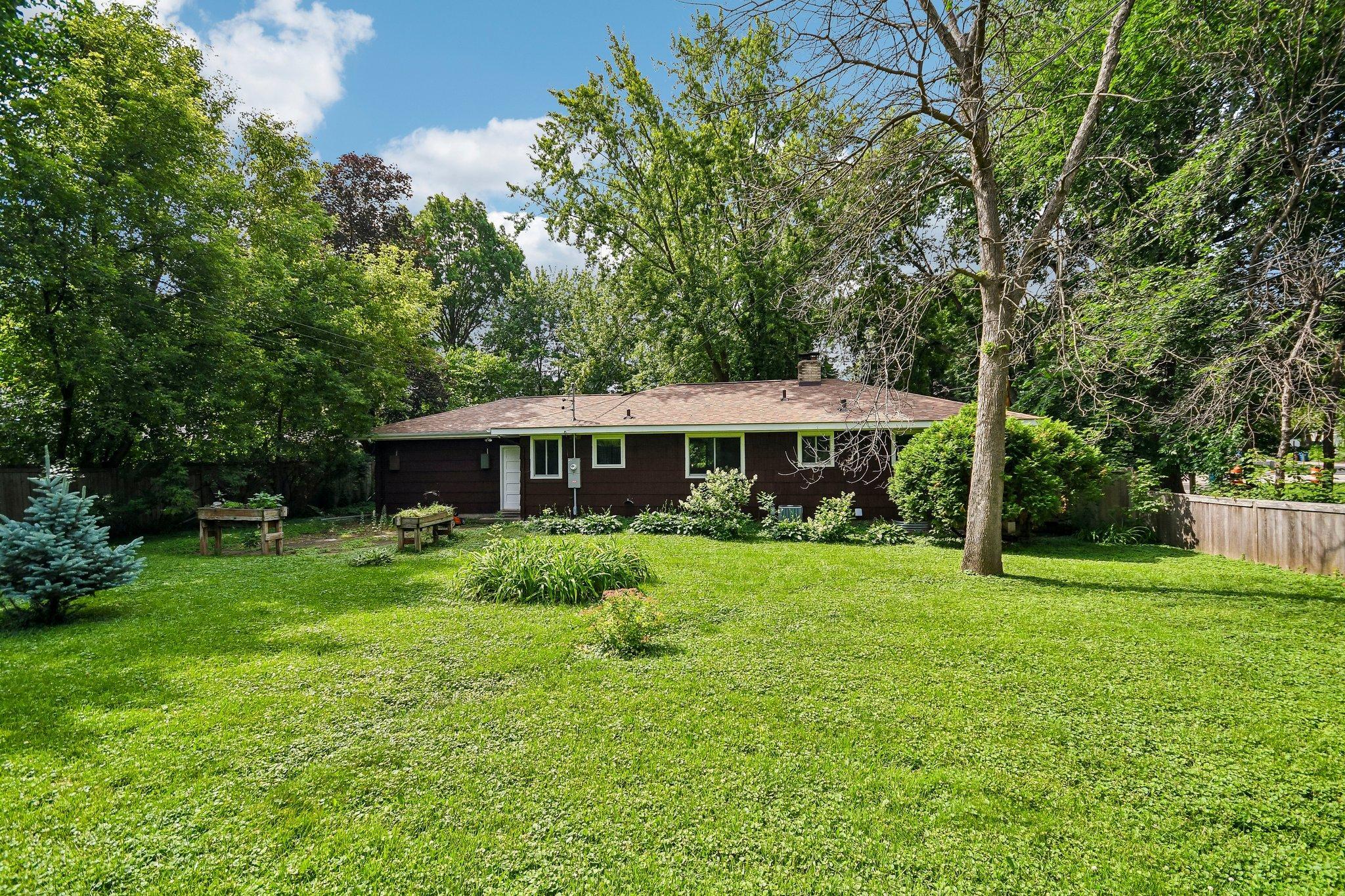 View of Residential at 15606 Minnetonka Boulevard, Minnetonka MN 55345, Minnetonka (33 of 36) - Mike Wilen | Minnesota Team Real Estate