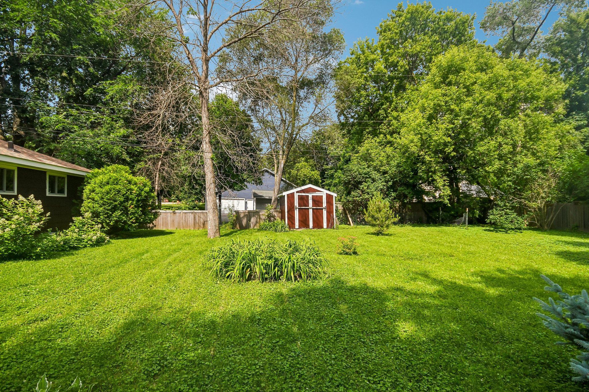 View of Residential at 15606 Minnetonka Boulevard, Minnetonka MN 55345, Minnetonka (31 of 36) - Mike Wilen | Minnesota Team Real Estate