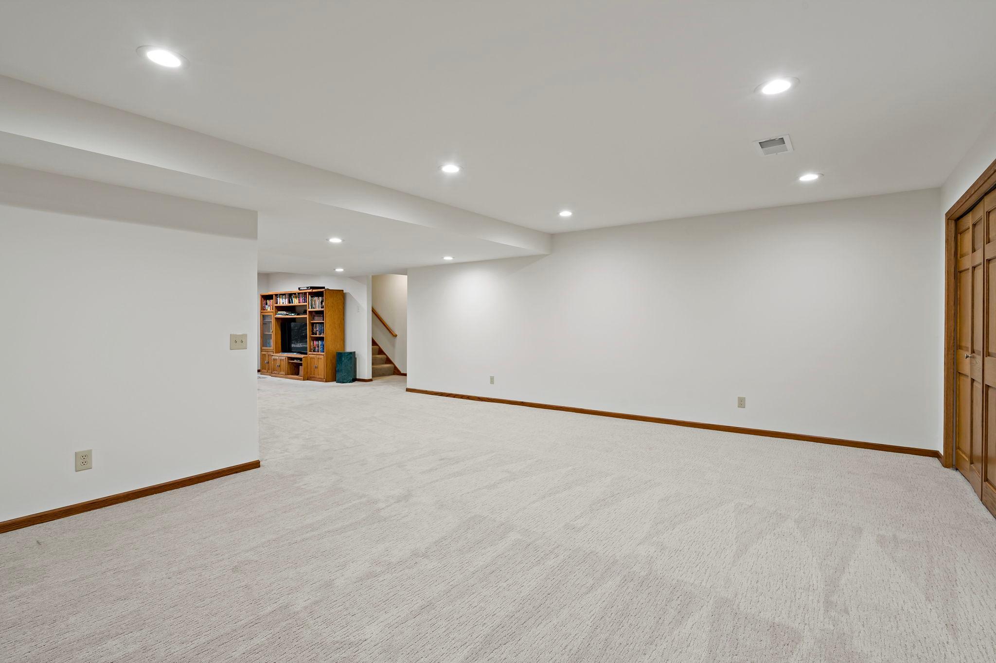 View of Residential at 7600 Eileen Street, Eden Prairie MN 55346, Eden Prairie (30 of 66) - Mike Wilen | Minnesota Team Real Estate