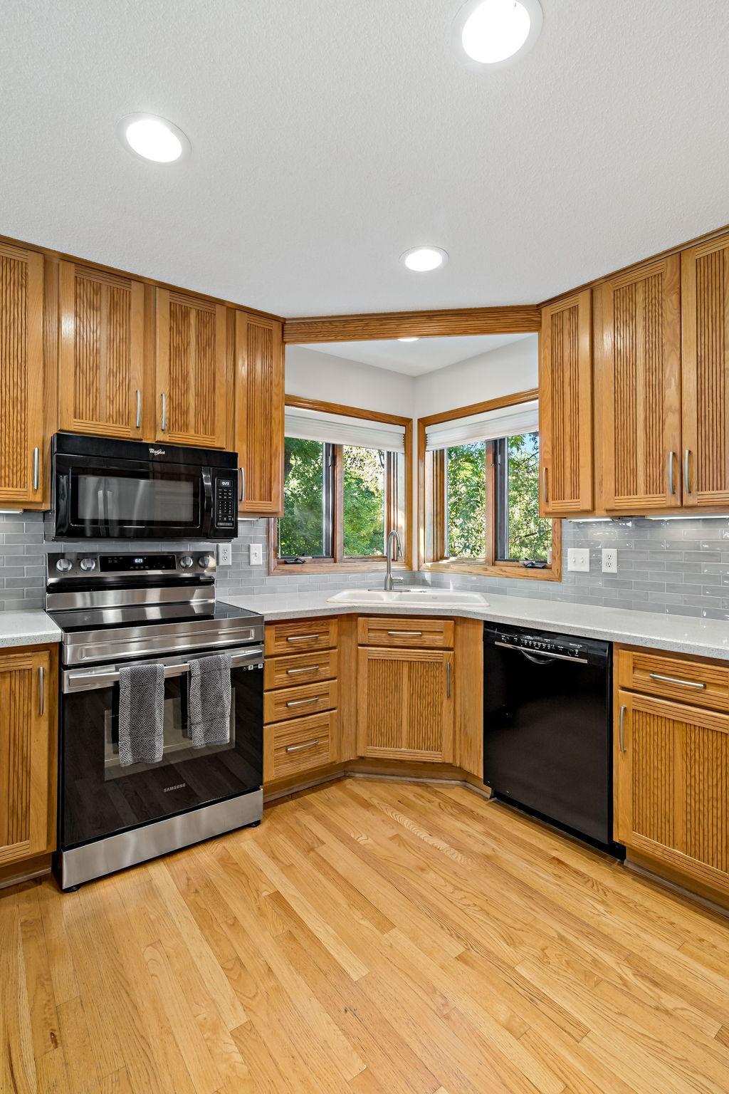 View of Residential at 7600 Eileen Street, Eden Prairie MN 55346, Eden Prairie (4 of 66) - Mike Wilen | Minnesota Team Real Estate