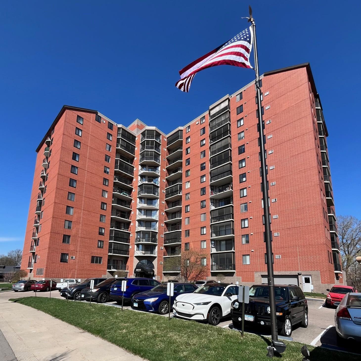View of Residential at 6500 Woodlake Drive #313, Richfield MN 55423, Richfield (29 of 32) - Mike Wilen | Minnesota Team Real Estate