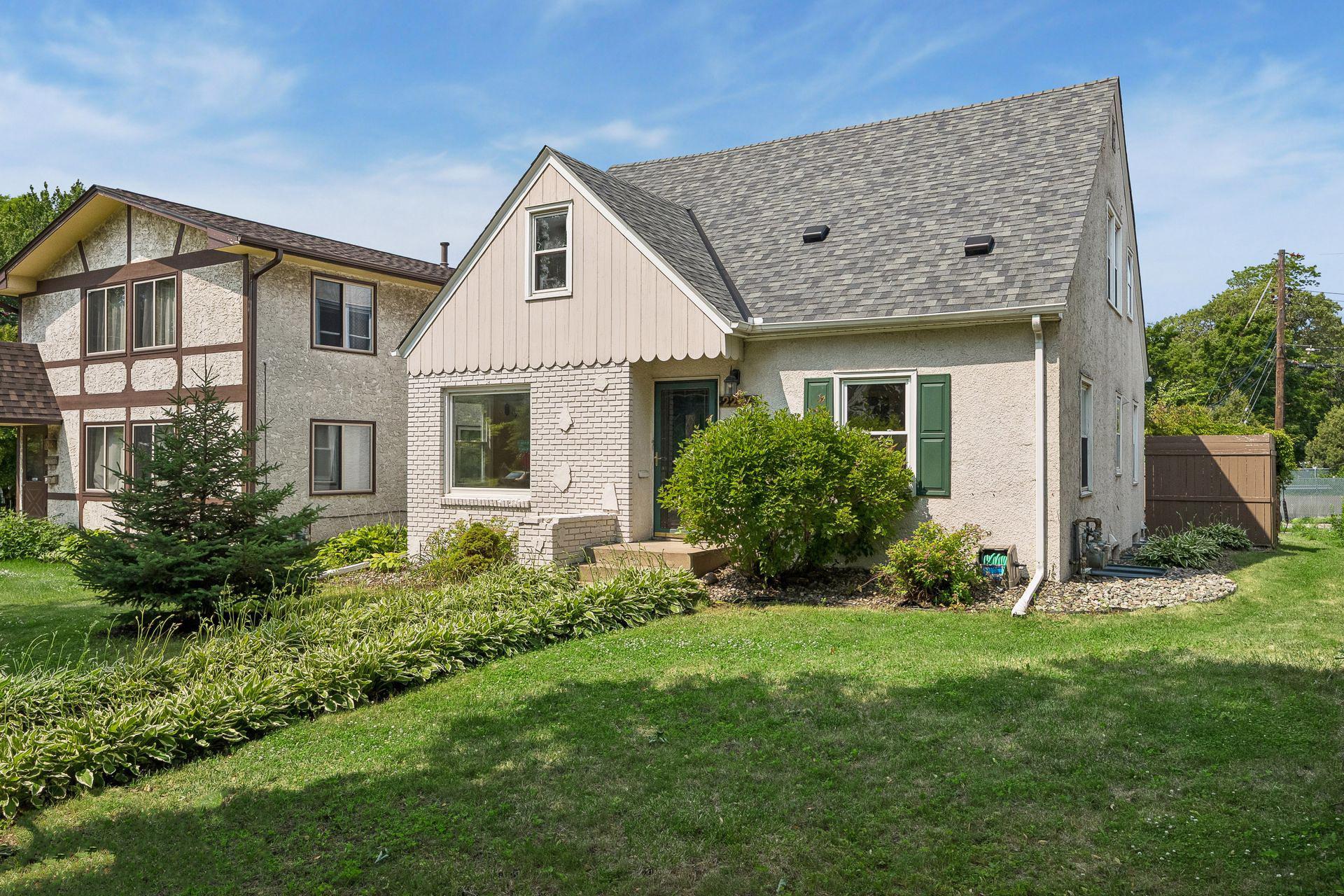 View of Residential Income at 2206 Arthur Street, Minneapolis MN 55418, Minneapolis (3 of 39) - Mike Wilen | Minnesota Team Real Estate