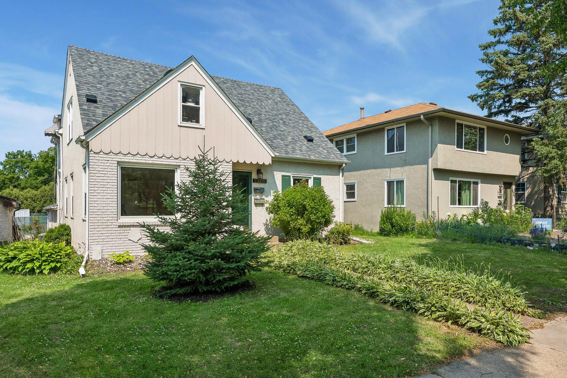 View of Residential Income at 2206 Arthur Street, Minneapolis MN 55418, Minneapolis (2 of 39) - Mike Wilen | Minnesota Team Real Estate