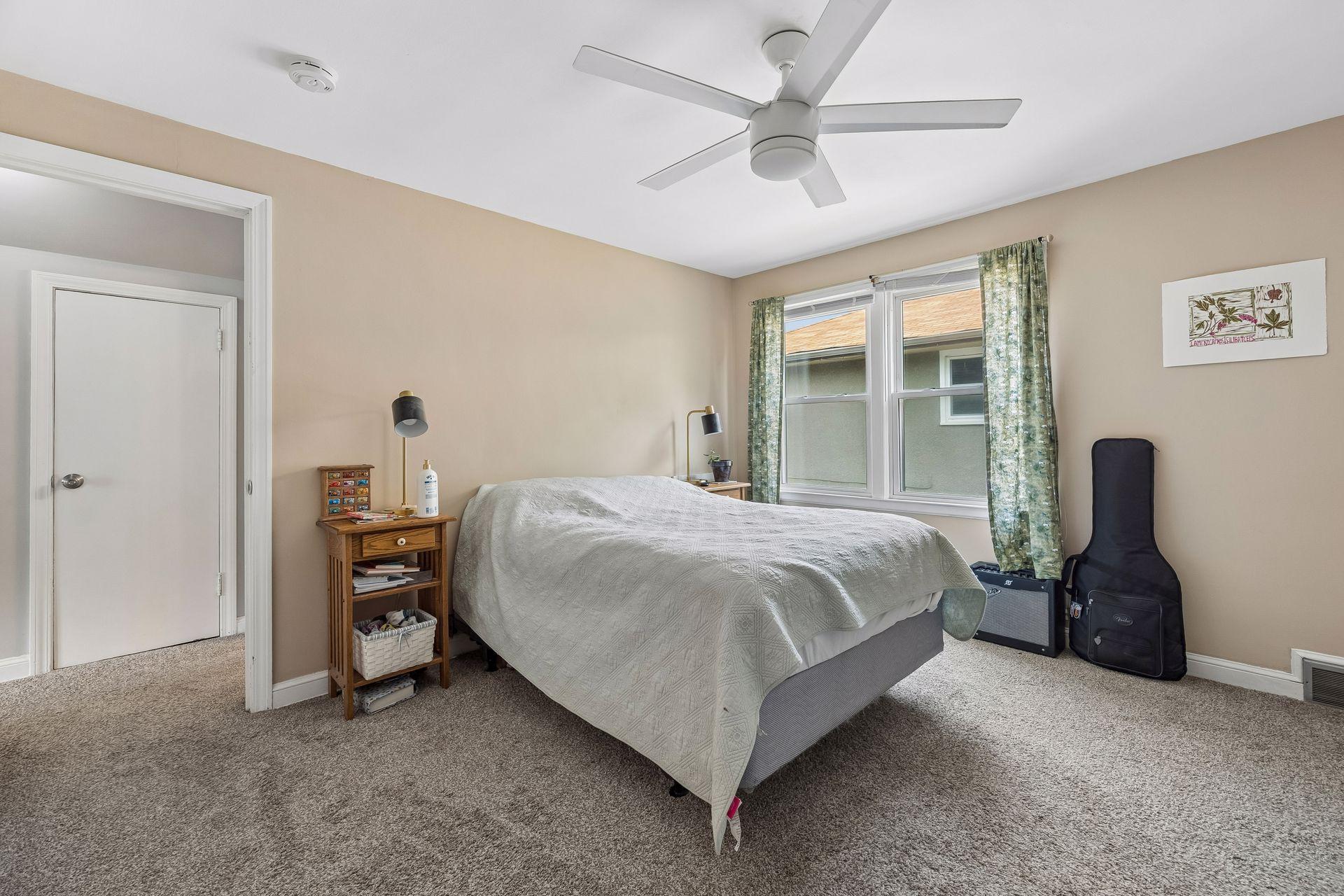 View of Residential Income at 2206 Arthur Street, Minneapolis MN 55418, Minneapolis (34 of 39) - Mike Wilen | Minnesota Team Real Estate