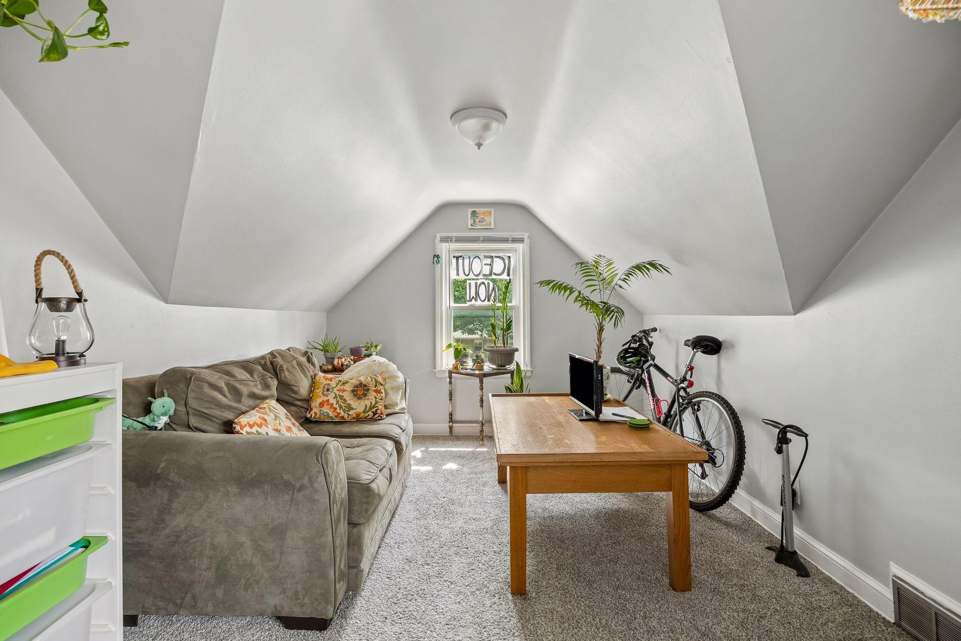View of Residential Income at 2206 Arthur Street, Minneapolis MN 55418, Minneapolis (28 of 39) - Mike Wilen | Minnesota Team Real Estate