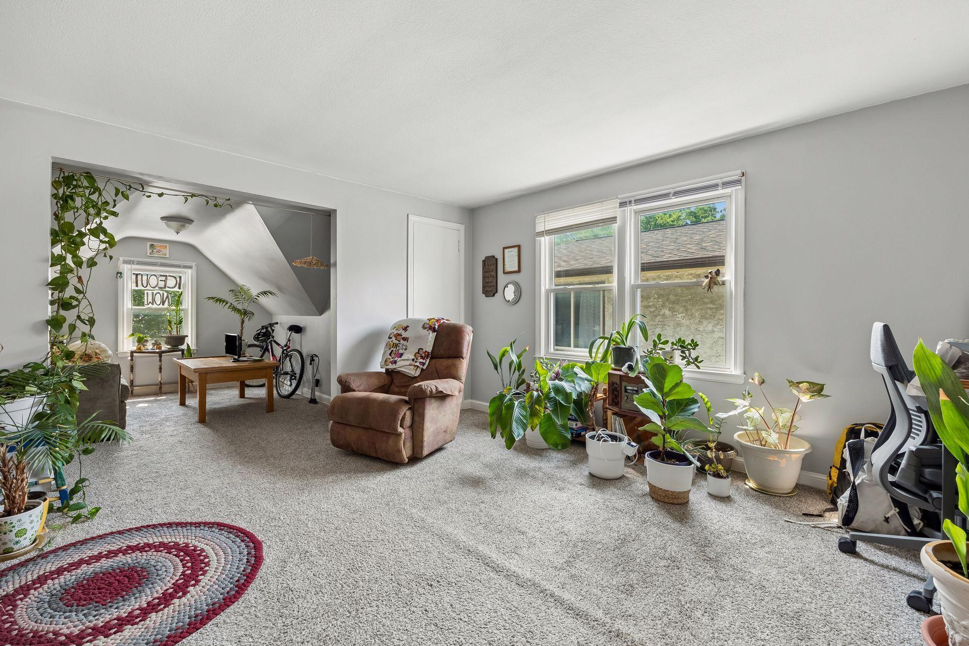 View of Residential Income at 2206 Arthur Street, Minneapolis MN 55418, Minneapolis (25 of 39) - Mike Wilen | Minnesota Team Real Estate