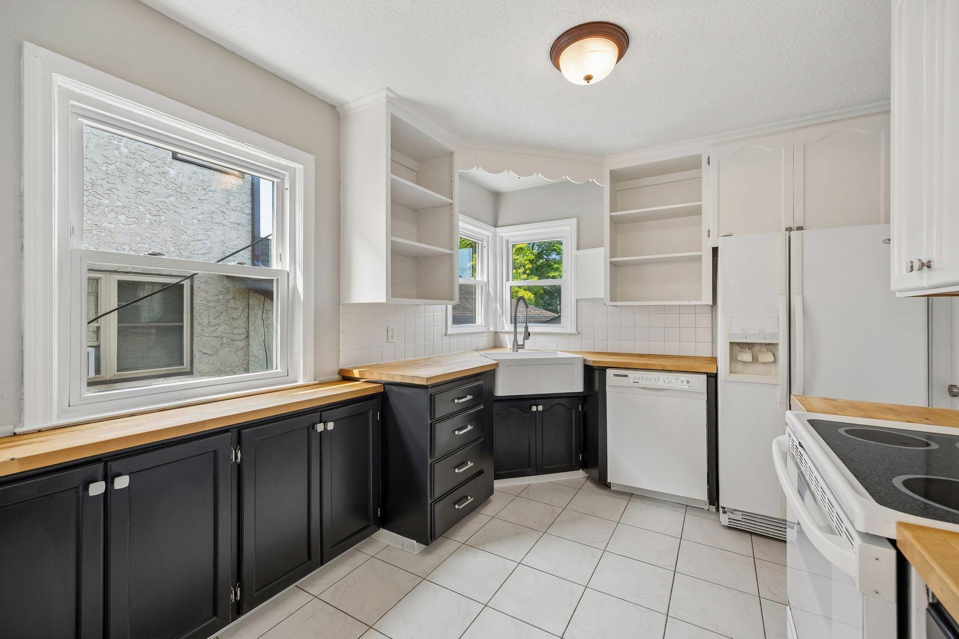 View of Residential Income at 2206 Arthur Street, Minneapolis MN 55418, Minneapolis (13 of 39) - Mike Wilen | Minnesota Team Real Estate