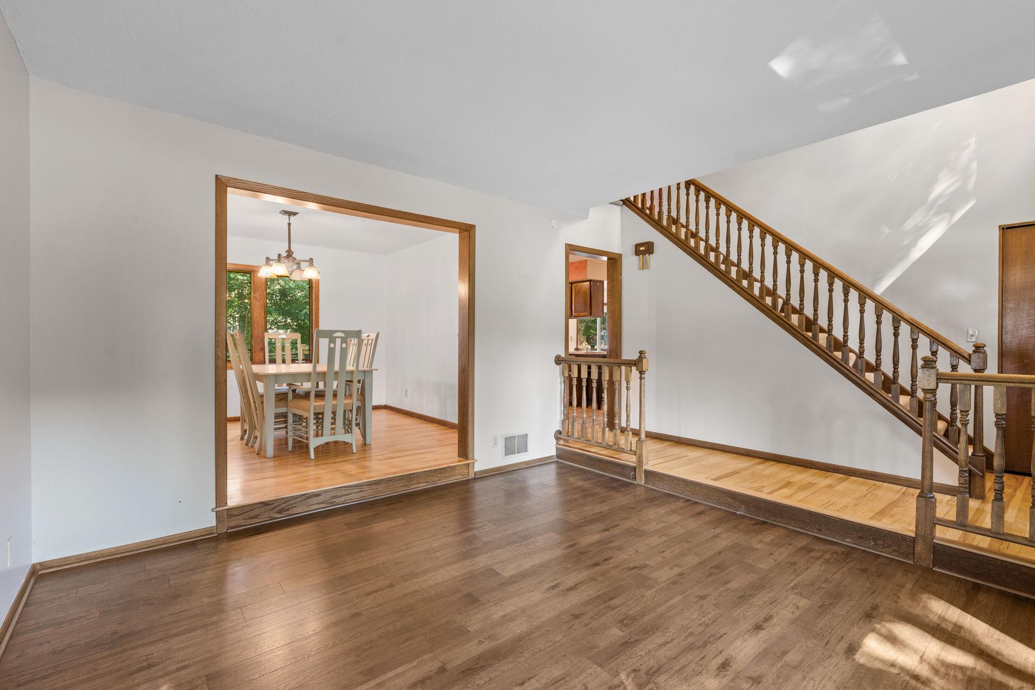 View of Residential at 10298 Mooer Lane, Eden Prairie MN 55347, Eden Prairie (6 of 29) - Mike Wilen | Minnesota Team Real Estate