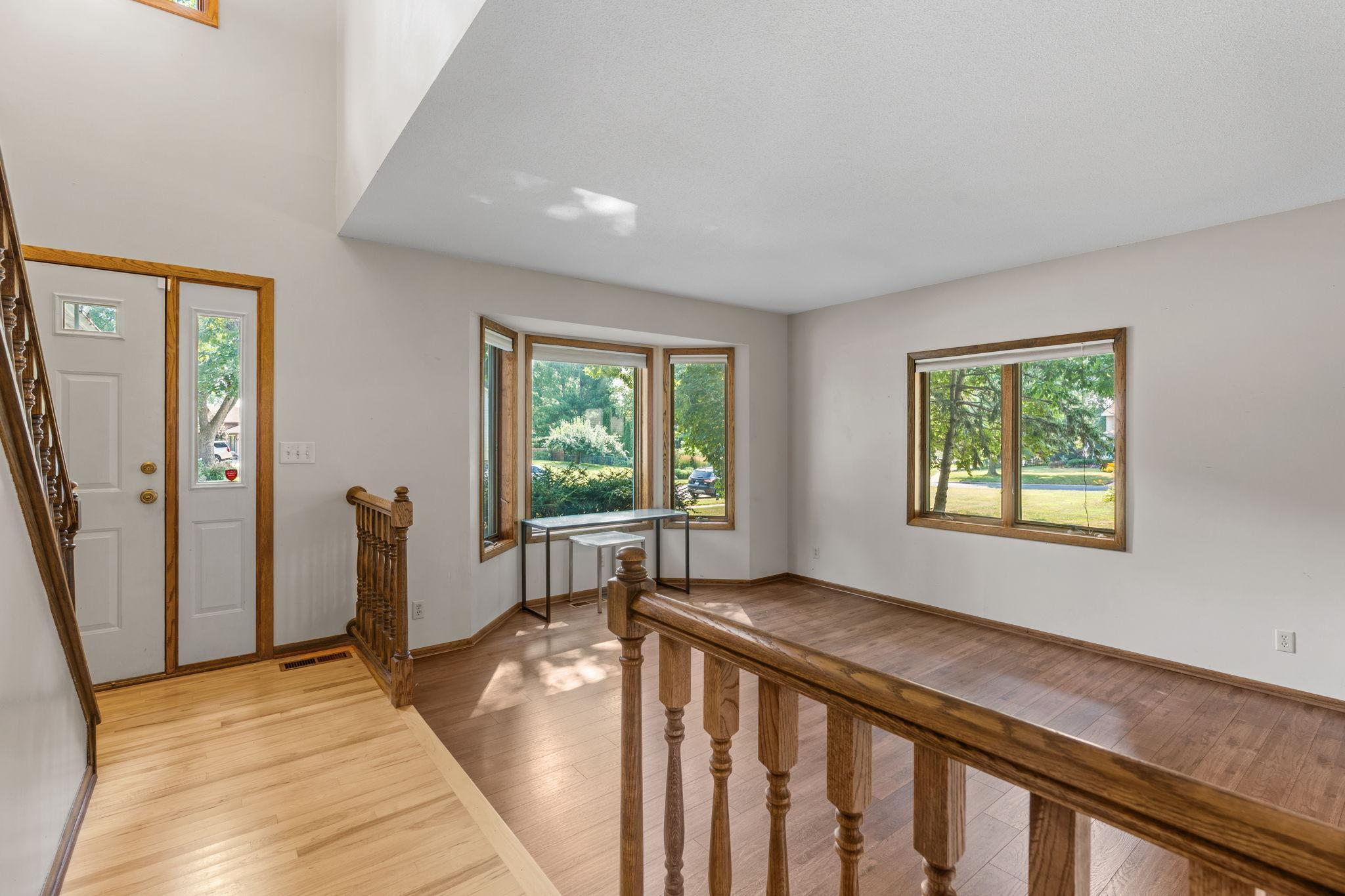 View of Residential at 10298 Mooer Lane, Eden Prairie MN 55347, Eden Prairie (4 of 29) - Mike Wilen | Minnesota Team Real Estate