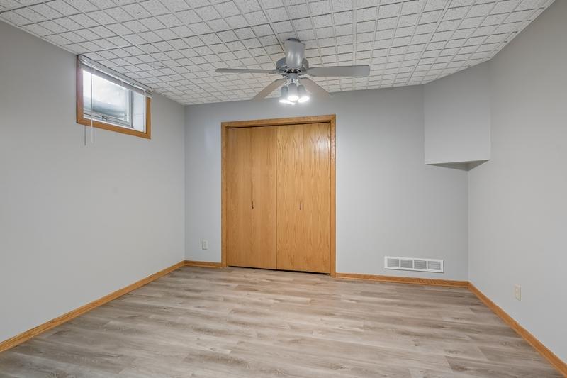 View of Residential at 8440 Bayridge Lane, Bloomington MN 55438, Bloomington (48 of 58) - Mike Wilen | Minnesota Team Real Estate