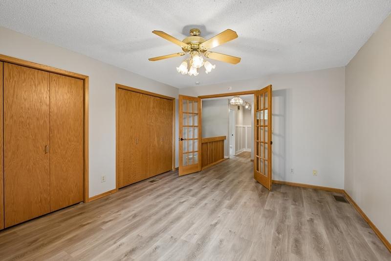 View of Residential at 8440 Bayridge Lane, Bloomington MN 55438, Bloomington (33 of 58) - Mike Wilen | Minnesota Team Real Estate