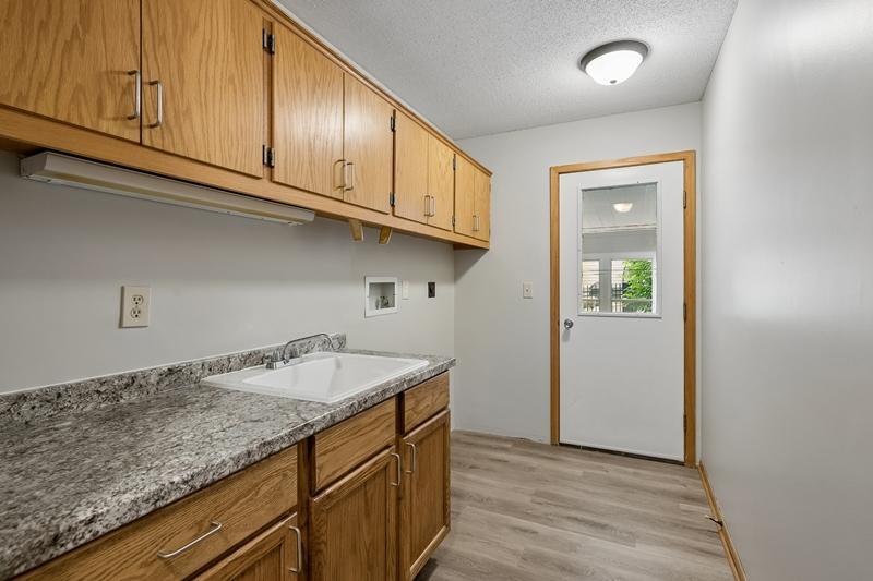 View of Residential at 8440 Bayridge Lane, Bloomington MN 55438, Bloomington (30 of 58) - Mike Wilen | Minnesota Team Real Estate