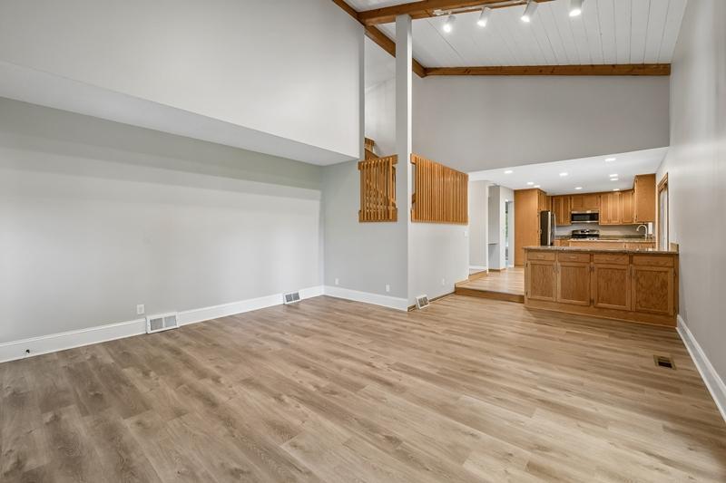 View of Residential at 8440 Bayridge Lane, Bloomington MN 55438, Bloomington (24 of 58) - Mike Wilen | Minnesota Team Real Estate
