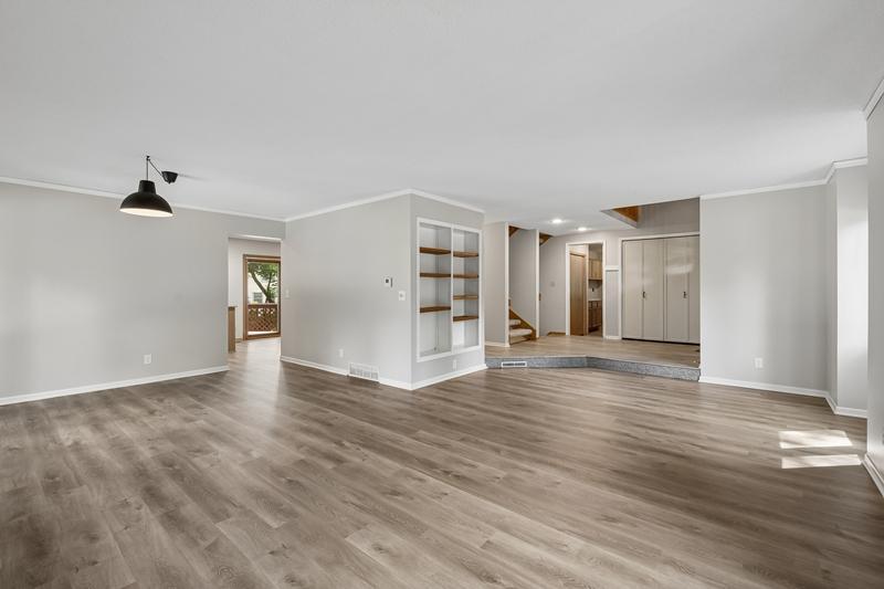View of Residential at 8440 Bayridge Lane, Bloomington MN 55438, Bloomington (10 of 58) - Mike Wilen | Minnesota Team Real Estate