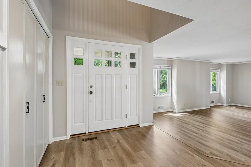 View of Residential at 8440 Bayridge Lane, Bloomington MN 55438, Bloomington (4 of 58) - Mike Wilen | Minnesota Team Real Estate