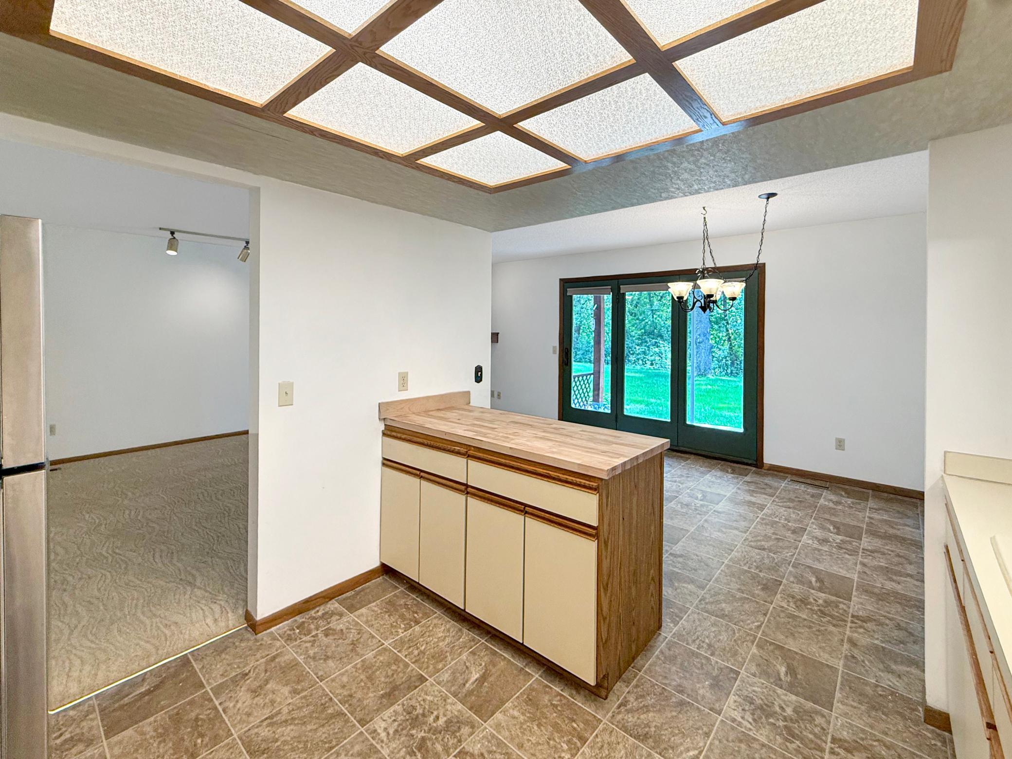 View of Residential at 18516 Creeks Bend Drive, Minnetonka MN 55345, Minnetonka (7 of 25) - Mike Wilen | Minnesota Team Real Estate