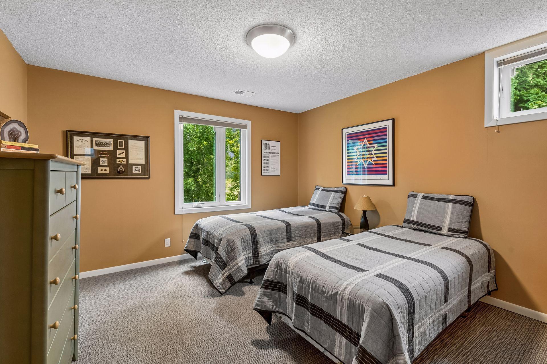 View of Residential at 2516 Monterey Avenue, Saint Louis Park MN 55416, Saint Louis Park (31 of 38) - Mike Wilen | Minnesota Team Real Estate
