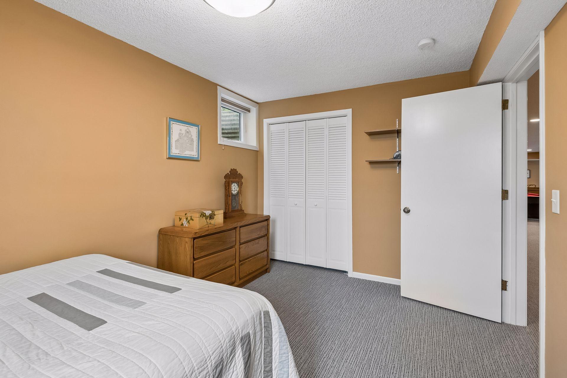 View of Residential at 2516 Monterey Avenue, Saint Louis Park MN 55416, Saint Louis Park (30 of 38) - Mike Wilen | Minnesota Team Real Estate