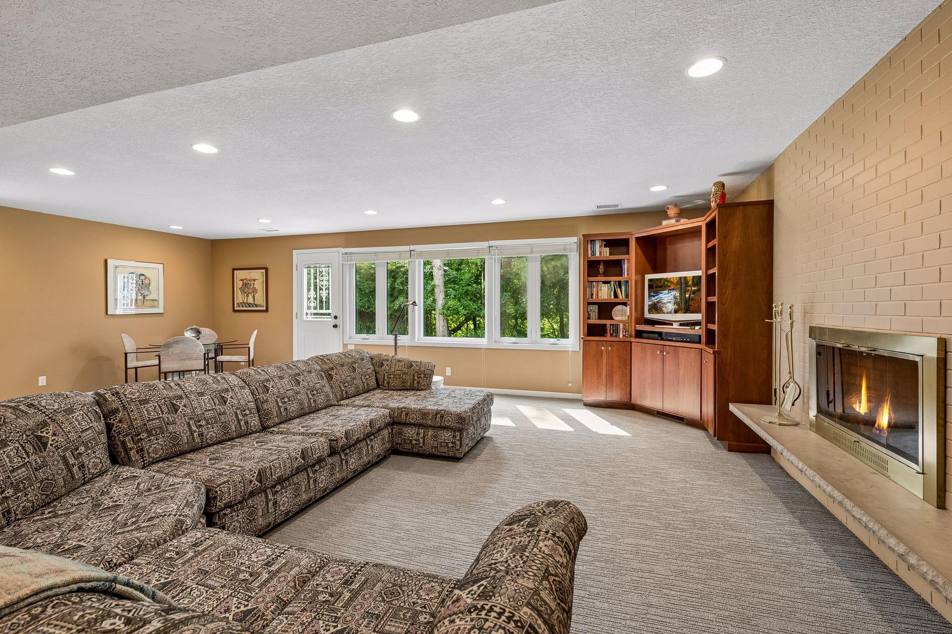 View of Residential at 2516 Monterey Avenue, Saint Louis Park MN 55416, Saint Louis Park (25 of 38) - Mike Wilen | Minnesota Team Real Estate
