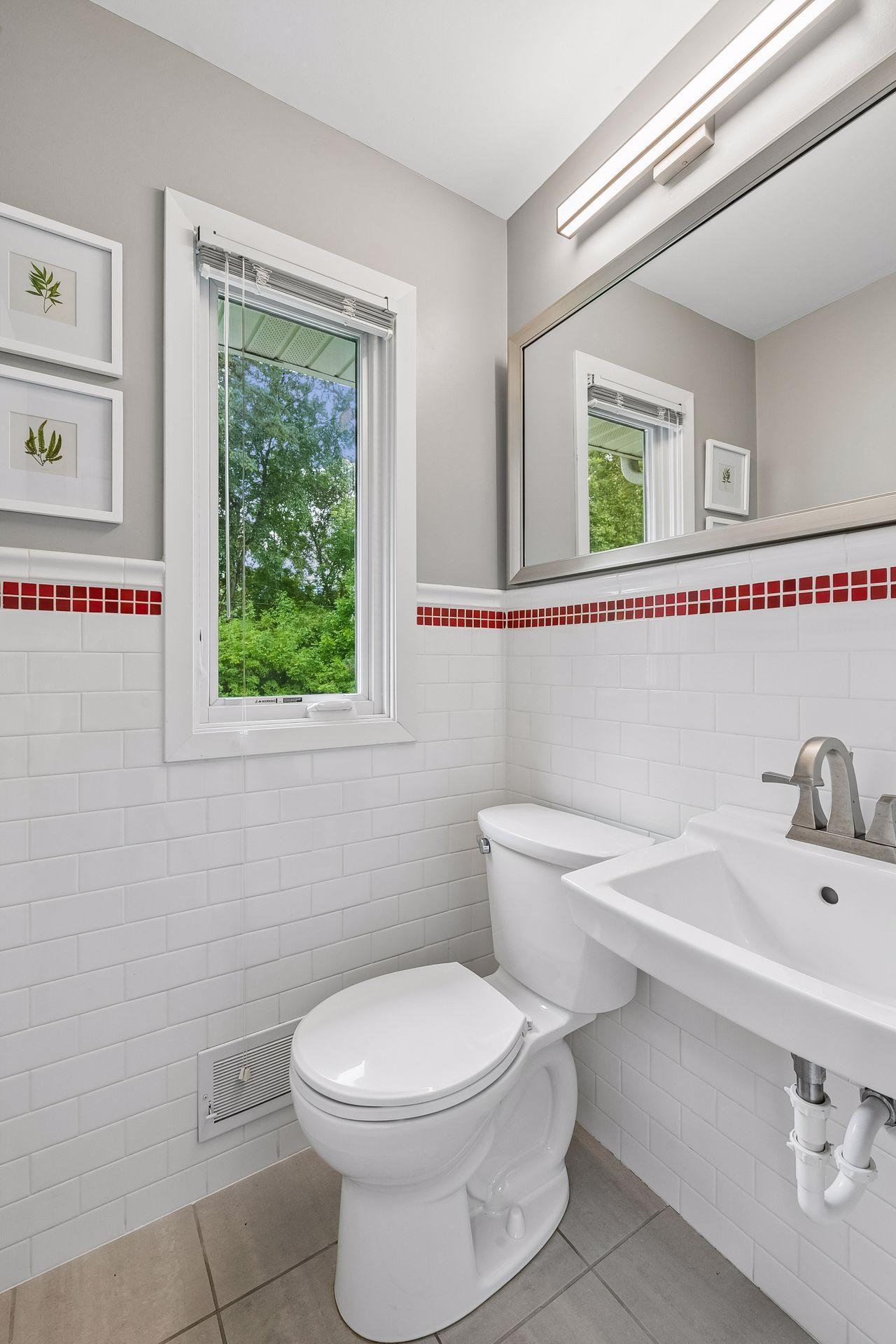 View of Residential at 2516 Monterey Avenue, Saint Louis Park MN 55416, Saint Louis Park (20 of 40) - Mike Wilen | Minnesota Team Real Estate