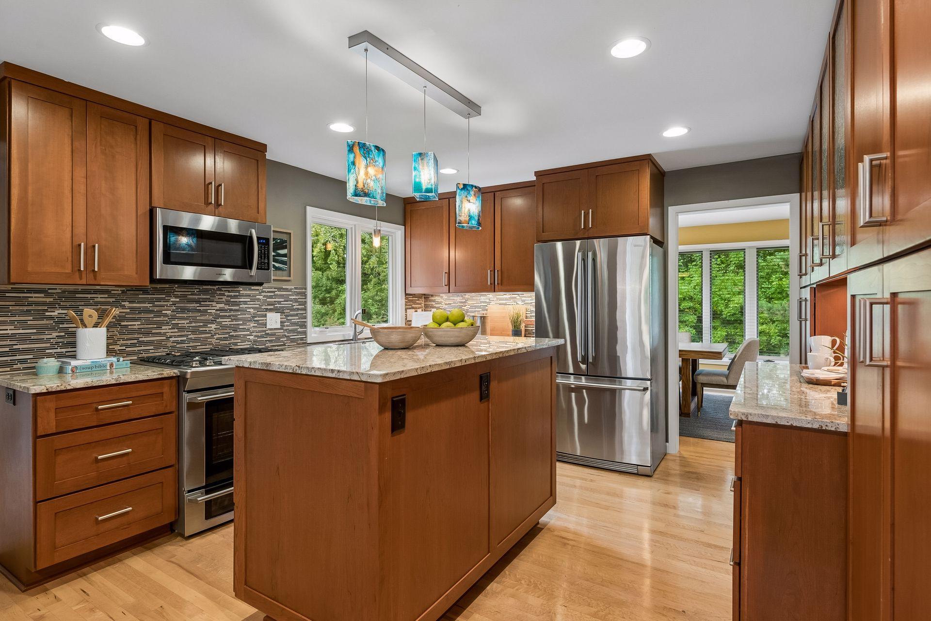 View of Residential at 2516 Monterey Avenue, Saint Louis Park MN 55416, Saint Louis Park (13 of 40) - Mike Wilen | Minnesota Team Real Estate