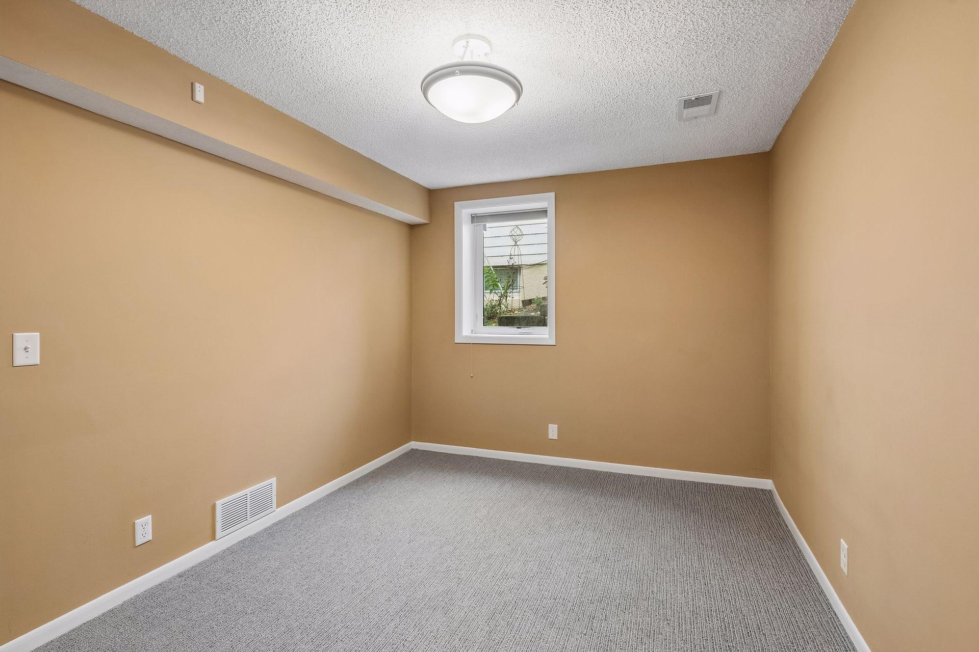 View of Residential at 2516 Monterey Avenue, Saint Louis Park MN 55416, Saint Louis Park (33 of 40) - Mike Wilen | Minnesota Team Real Estate