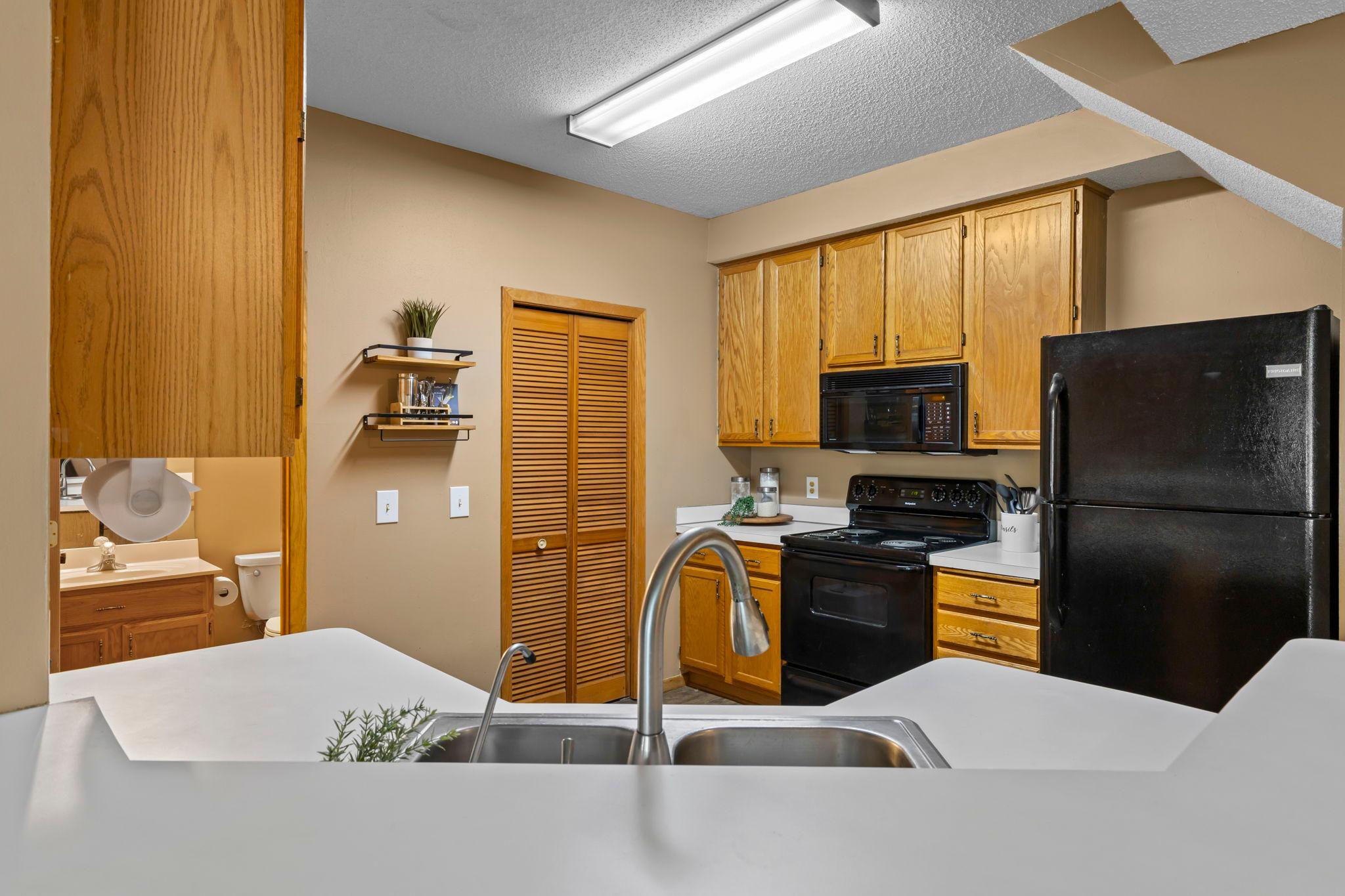 View of Residential at 15345 Greenhaven Lane #111, Burnsville MN 55306, Burnsville (12 of 24) - Mike Wilen | Minnesota Team Real Estate