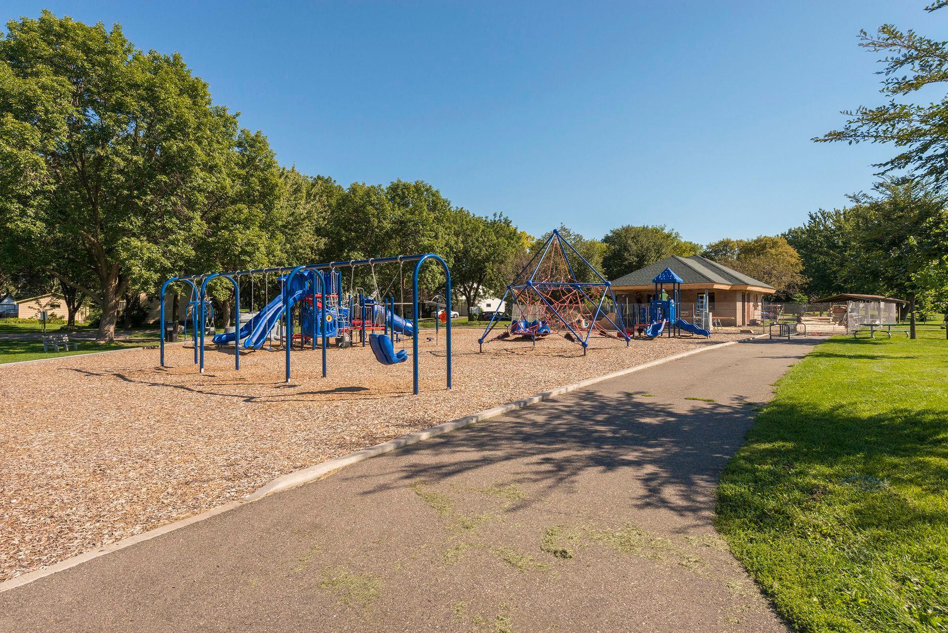 View of Residential at 911 7th Street #3, Hopkins MN 55343, Hopkins (27 of 28) - Mike Wilen | Minnesota Team Real Estate