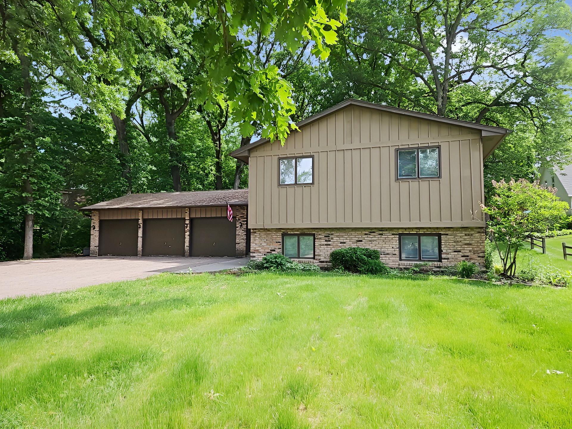 View of Residential at 5940 Otter View Trail, White Bear Lake MN 55110, White Bear Lake (2 of 52) - Mike Wilen | Minnesota Team Real Estate