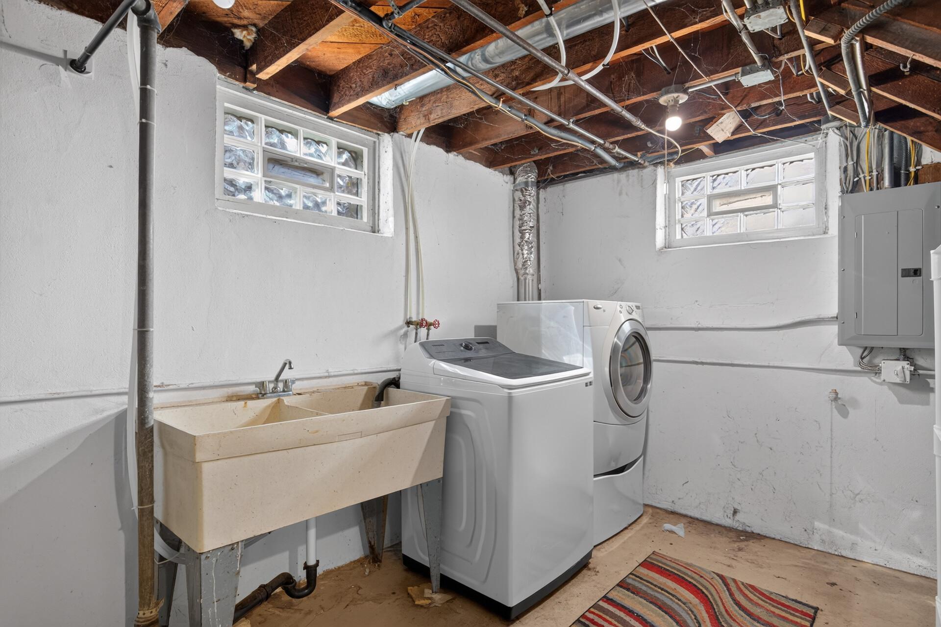 View of Residential at 4124 Chicago Avenue, Minneapolis MN 55407, Minneapolis (39 of 49) - Mike Wilen | Minnesota Team Real Estate