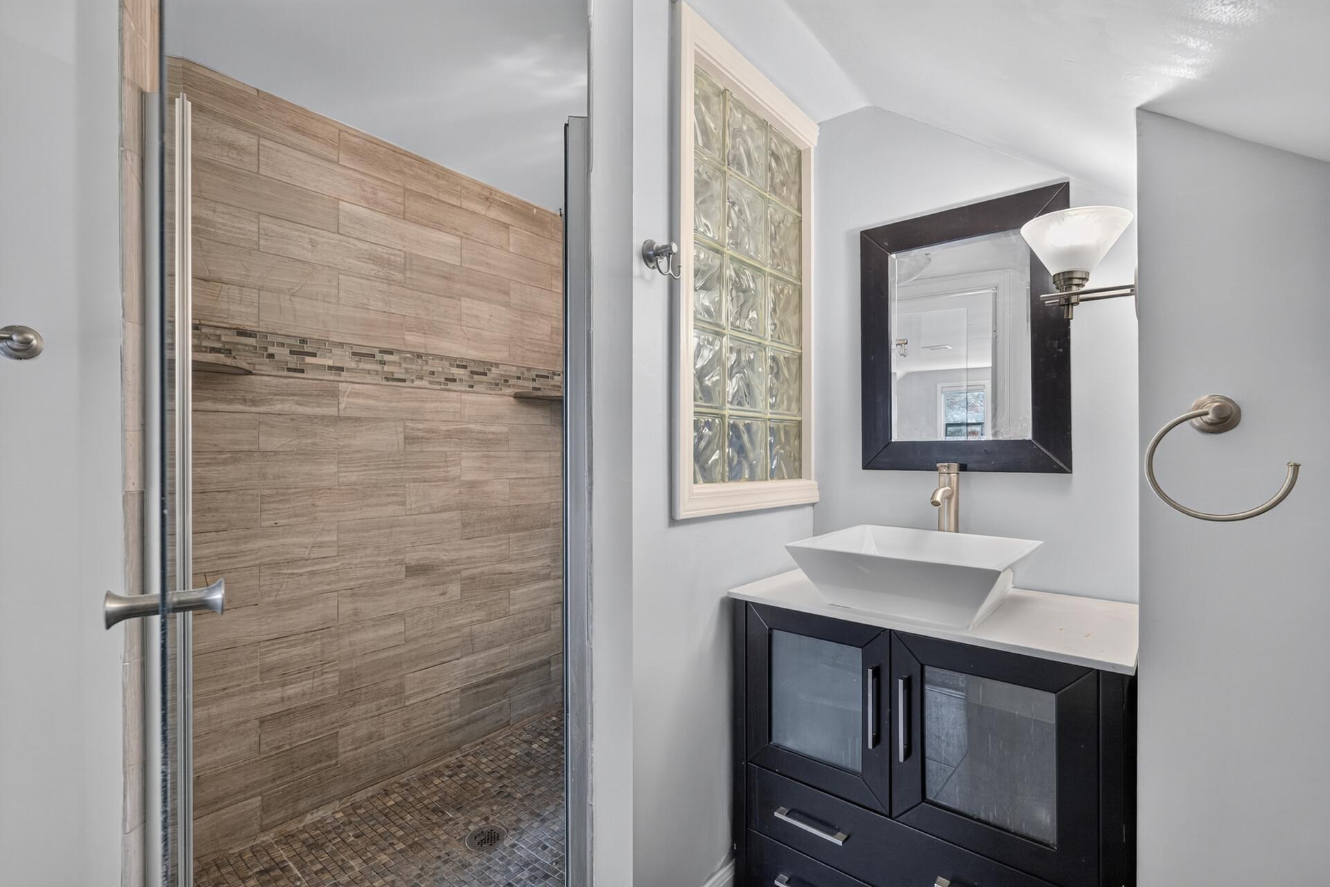 View of Residential at 4124 Chicago Avenue, Minneapolis MN 55407, Minneapolis (35 of 49) - Mike Wilen | Minnesota Team Real Estate