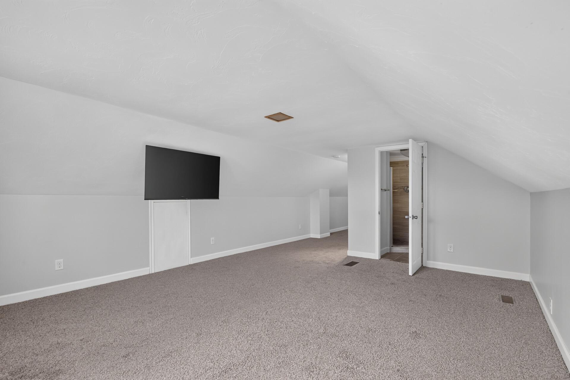 View of Residential at 4124 Chicago Avenue, Minneapolis MN 55407, Minneapolis (32 of 49) - Mike Wilen | Minnesota Team Real Estate