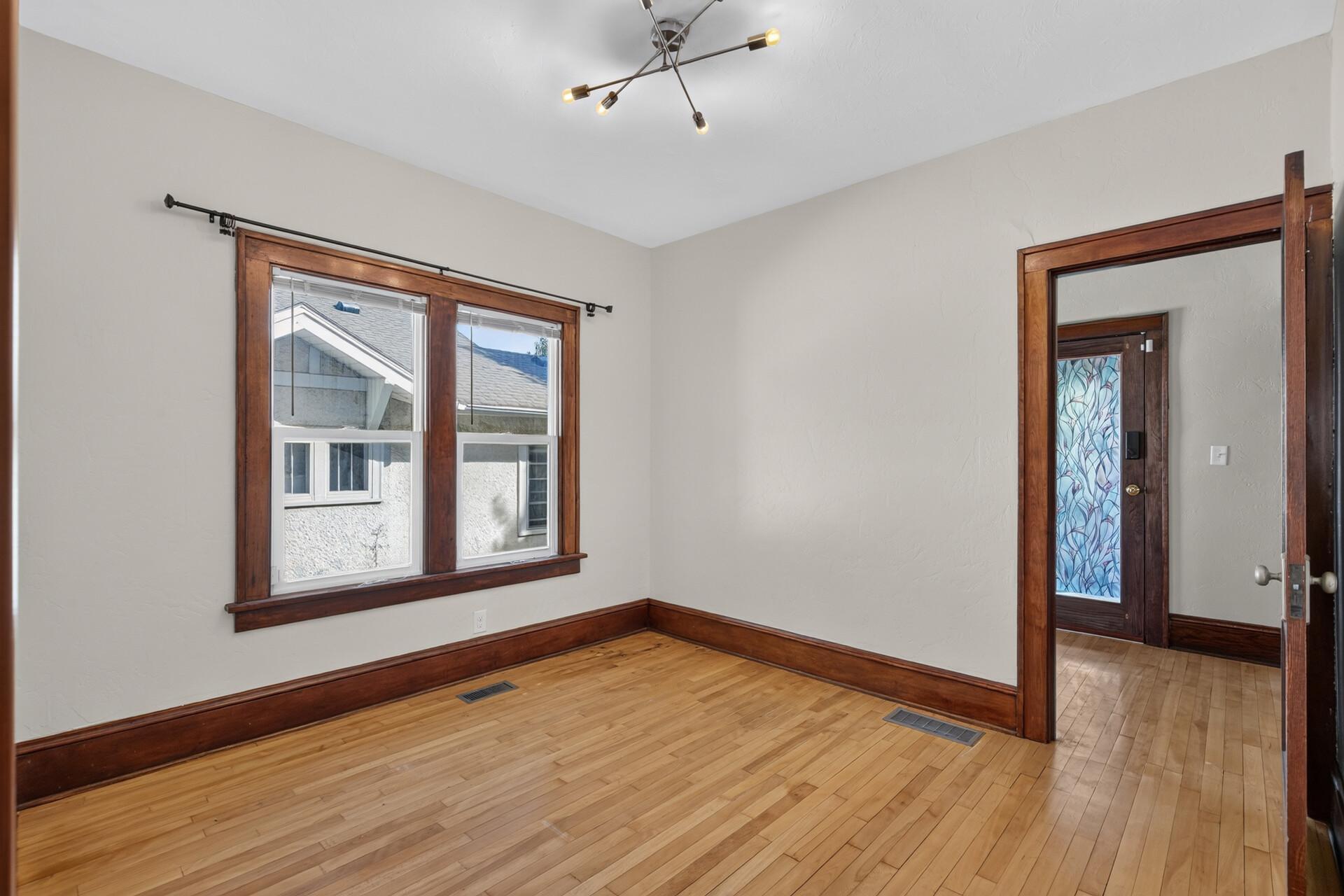 View of Residential at 4124 Chicago Avenue, Minneapolis MN 55407, Minneapolis (21 of 49) - Mike Wilen | Minnesota Team Real Estate