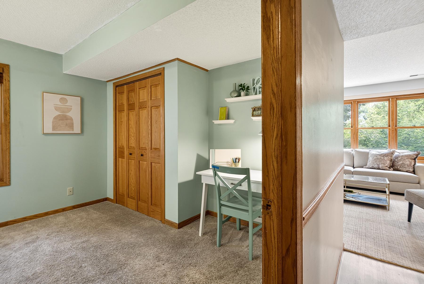 View of Residential at 570 Dorland Road, Maplewood MN 55119, Maplewood (22 of 43) - Mike Wilen | Minnesota Team Real Estate