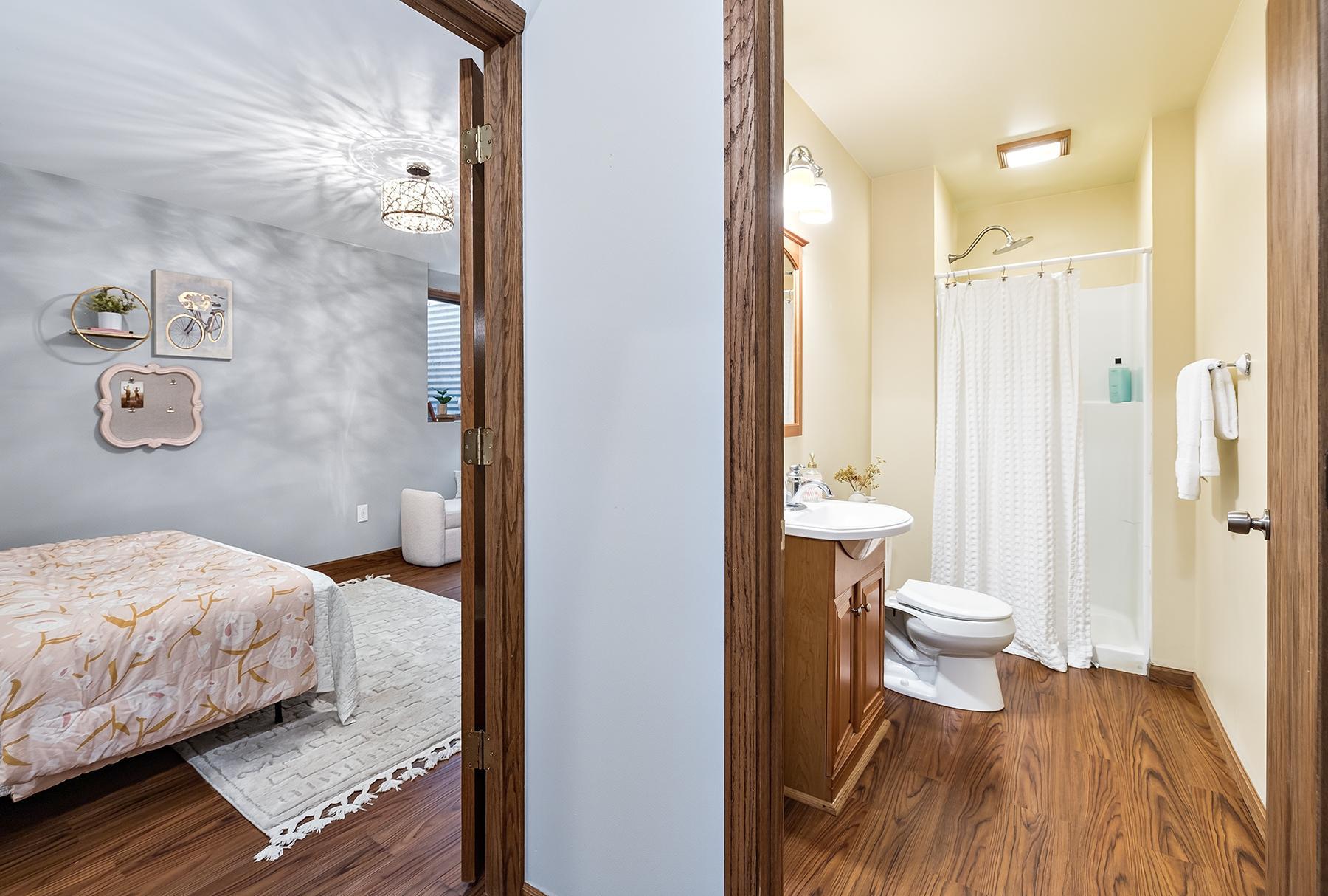 View of Residential at 570 Dorland Road, Maplewood MN 55119, Maplewood (32 of 43) - Mike Wilen | Minnesota Team Real Estate