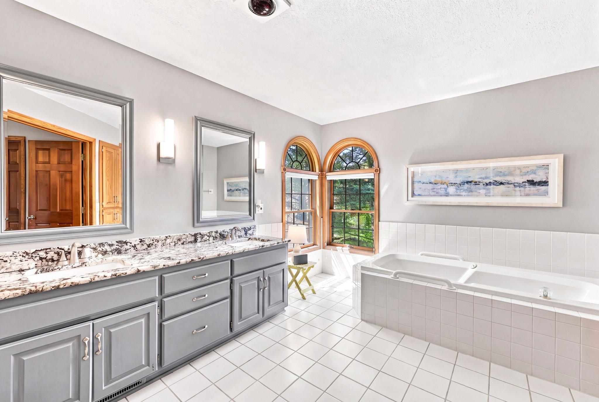 View of Residential at 4819 137th Street, Apple Valley MN 55124, Apple Valley (40 of 62) - Mike Wilen | Minnesota Team Real Estate