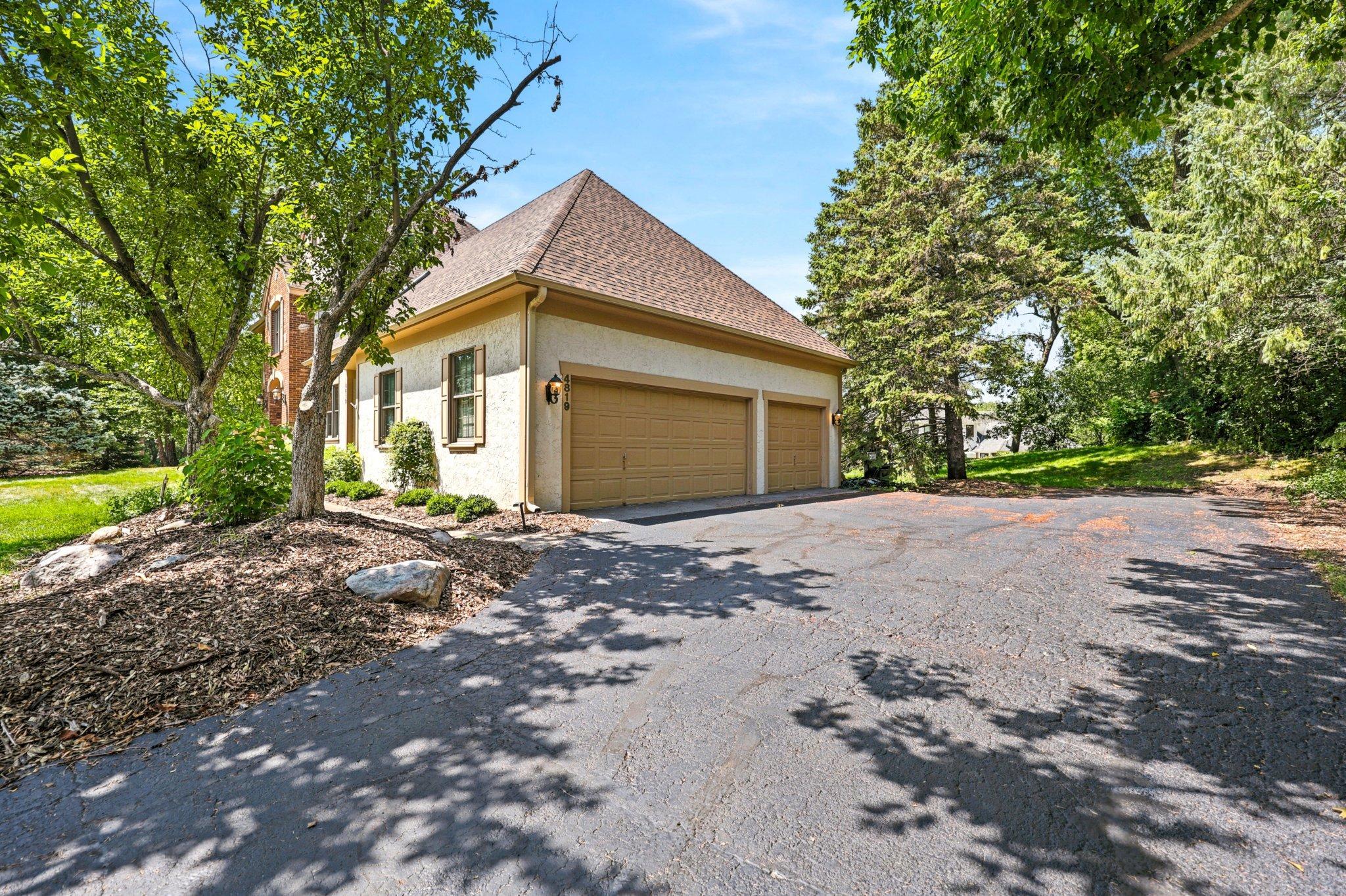 View of Residential at 4819 137th Street, Apple Valley MN 55124, Apple Valley (4 of 62) - Mike Wilen | Minnesota Team Real Estate