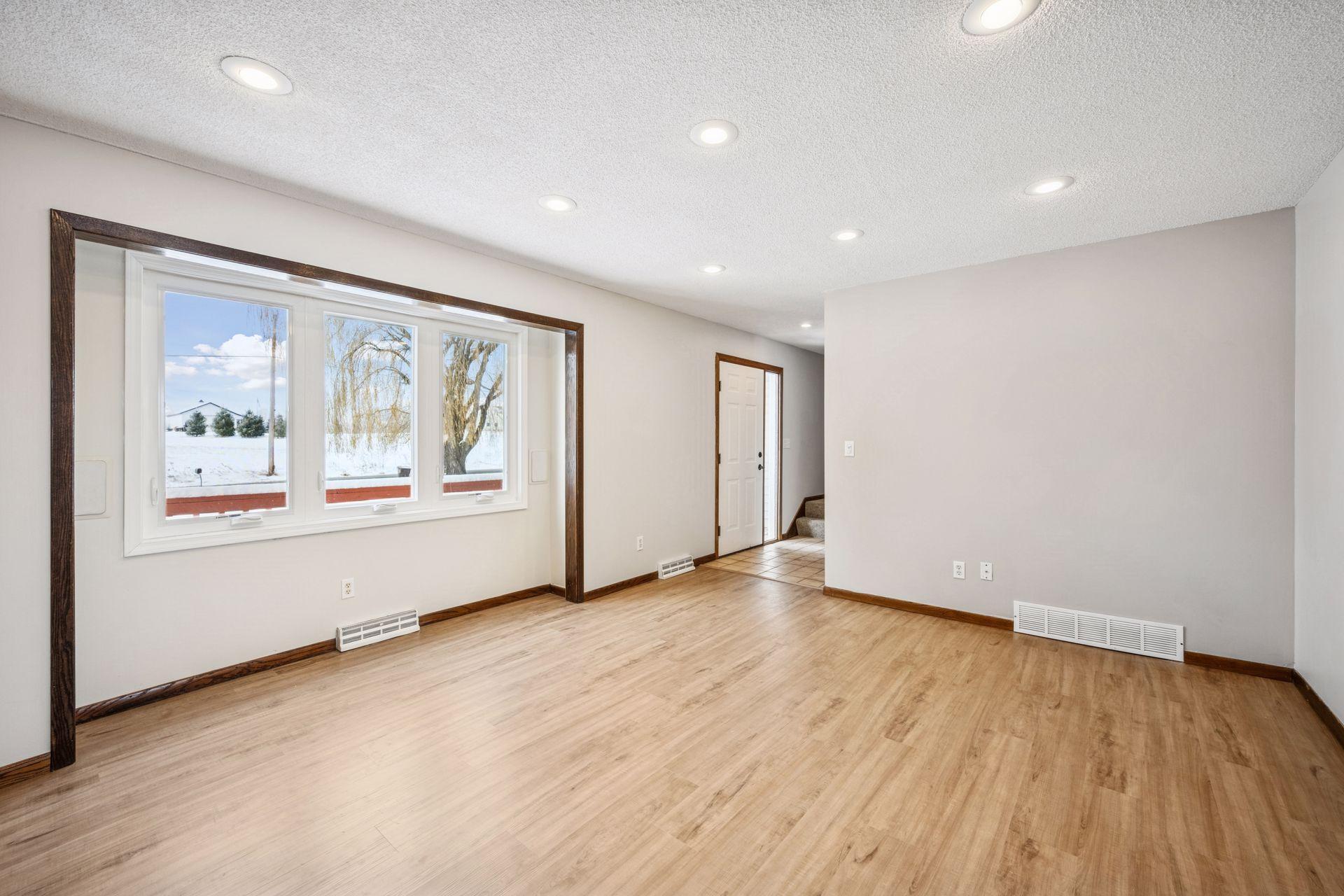 View of Residential at 7050 Pioneer Trail, Greenfield MN 55357, Greenfield (6 of 48) - Mike Wilen | Minnesota Team Real Estate