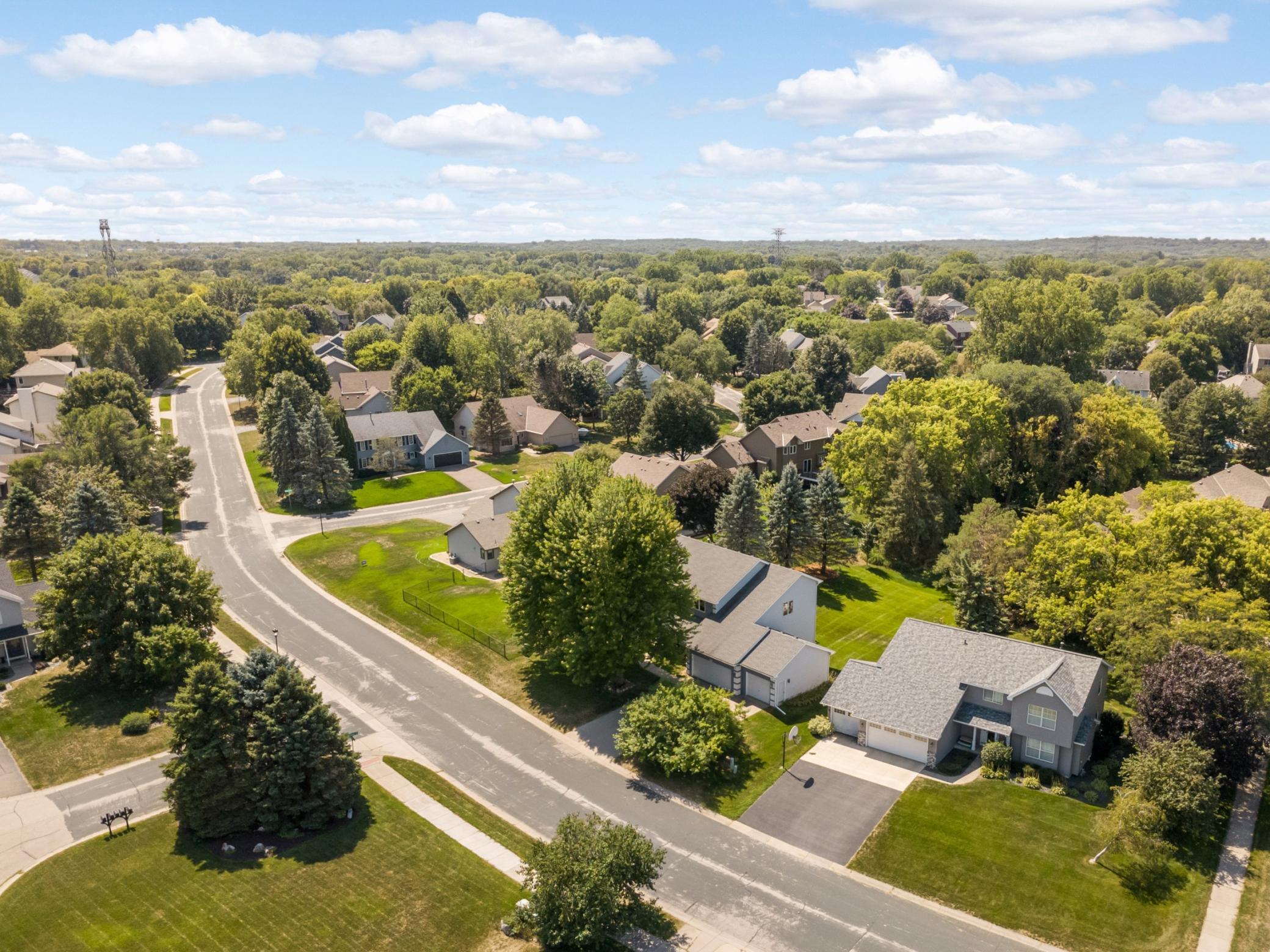 View of Residential at 527 Hackmore Drive, Eagan MN 55123, Eagan (11 of 58) - Mike Wilen | Minnesota Team Real Estate