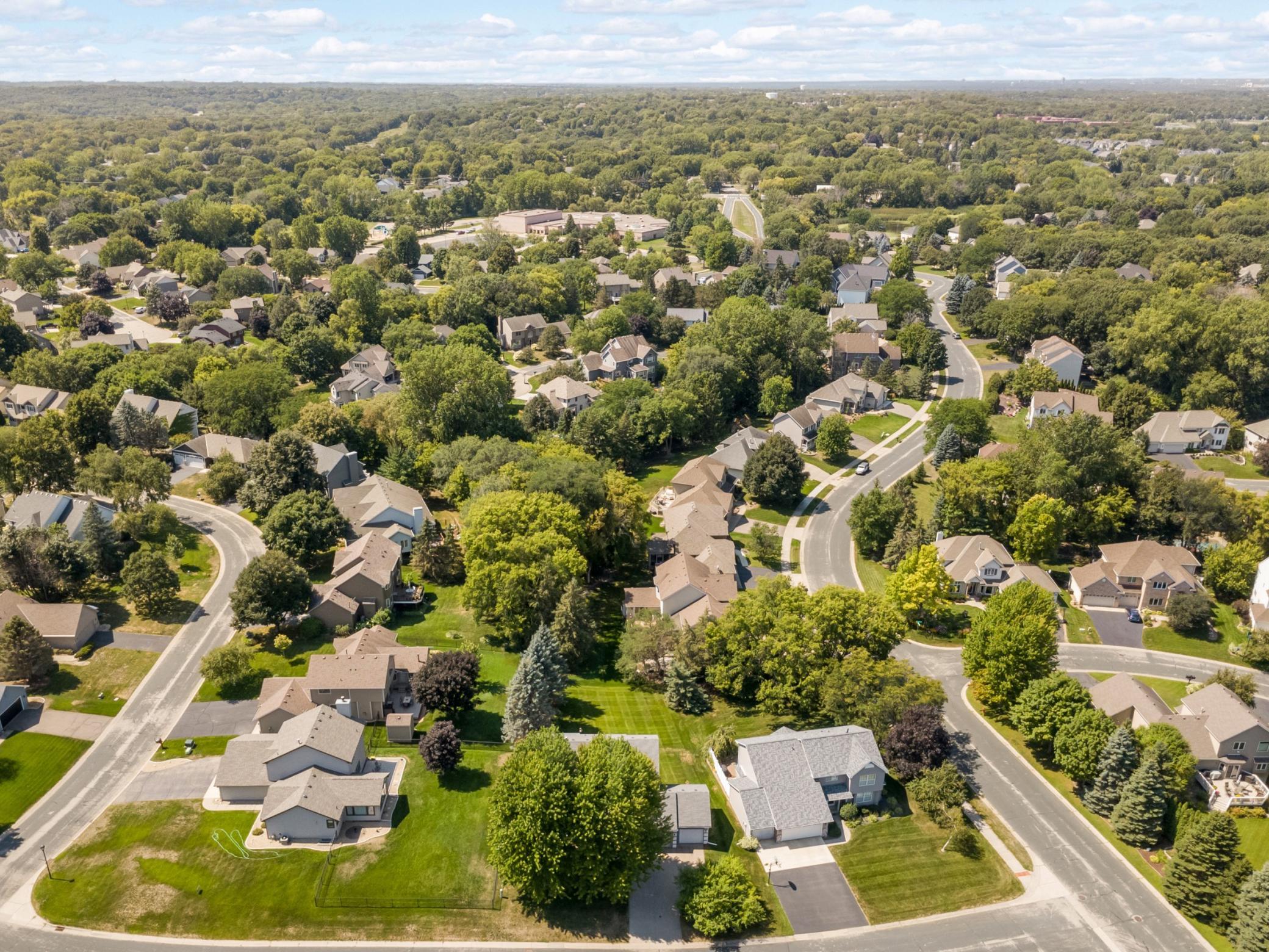 View of Residential at 527 Hackmore Drive, Eagan MN 55123, Eagan (13 of 58) - Mike Wilen | Minnesota Team Real Estate