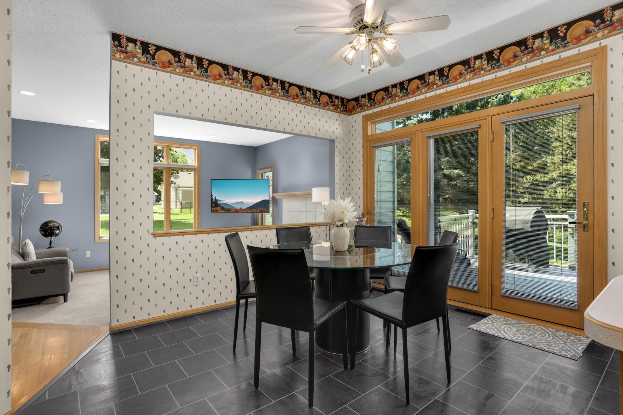 View of Residential at 527 Hackmore Drive, Eagan MN 55123, Eagan (21 of 58) - Mike Wilen | Minnesota Team Real Estate