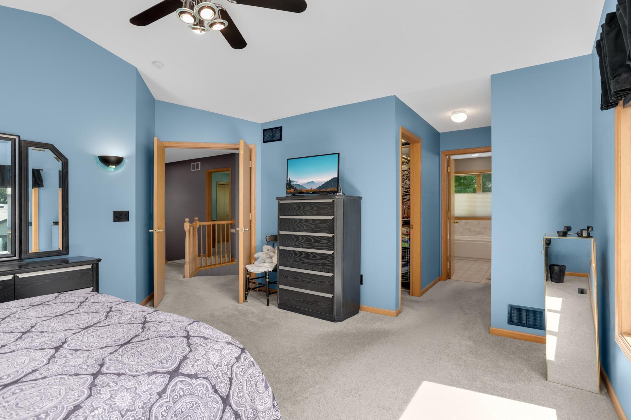 View of Residential at 527 Hackmore Drive, Eagan MN 55123, Eagan (32 of 58) - Mike Wilen | Minnesota Team Real Estate