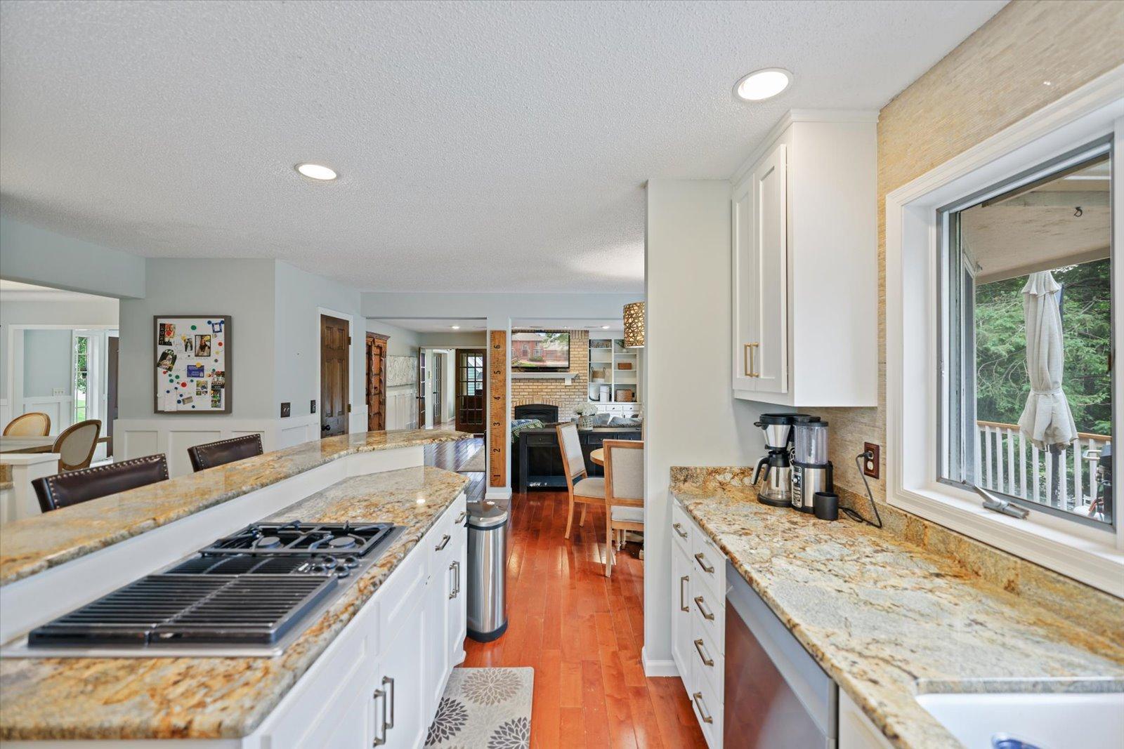 View of Residential at 1638 Quail Ridge Circle, Woodbury MN 55125, Woodbury (18 of 80) - Mike Wilen | Minnesota Team Real Estate