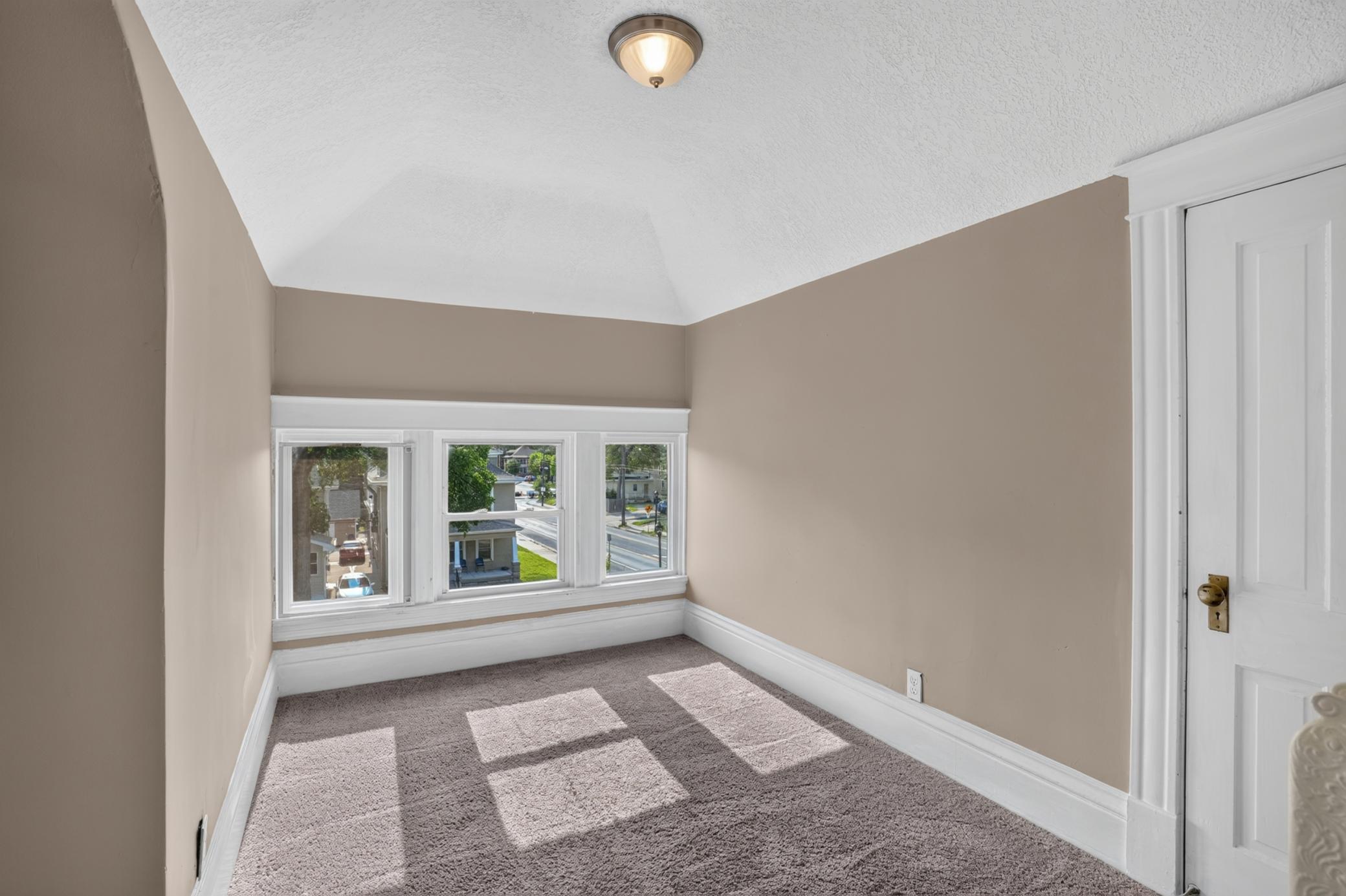 View of Residential at 3048 Columbus Avenue, Minneapolis MN 55407, Minneapolis (22 of 34) - Mike Wilen | Minnesota Team Real Estate