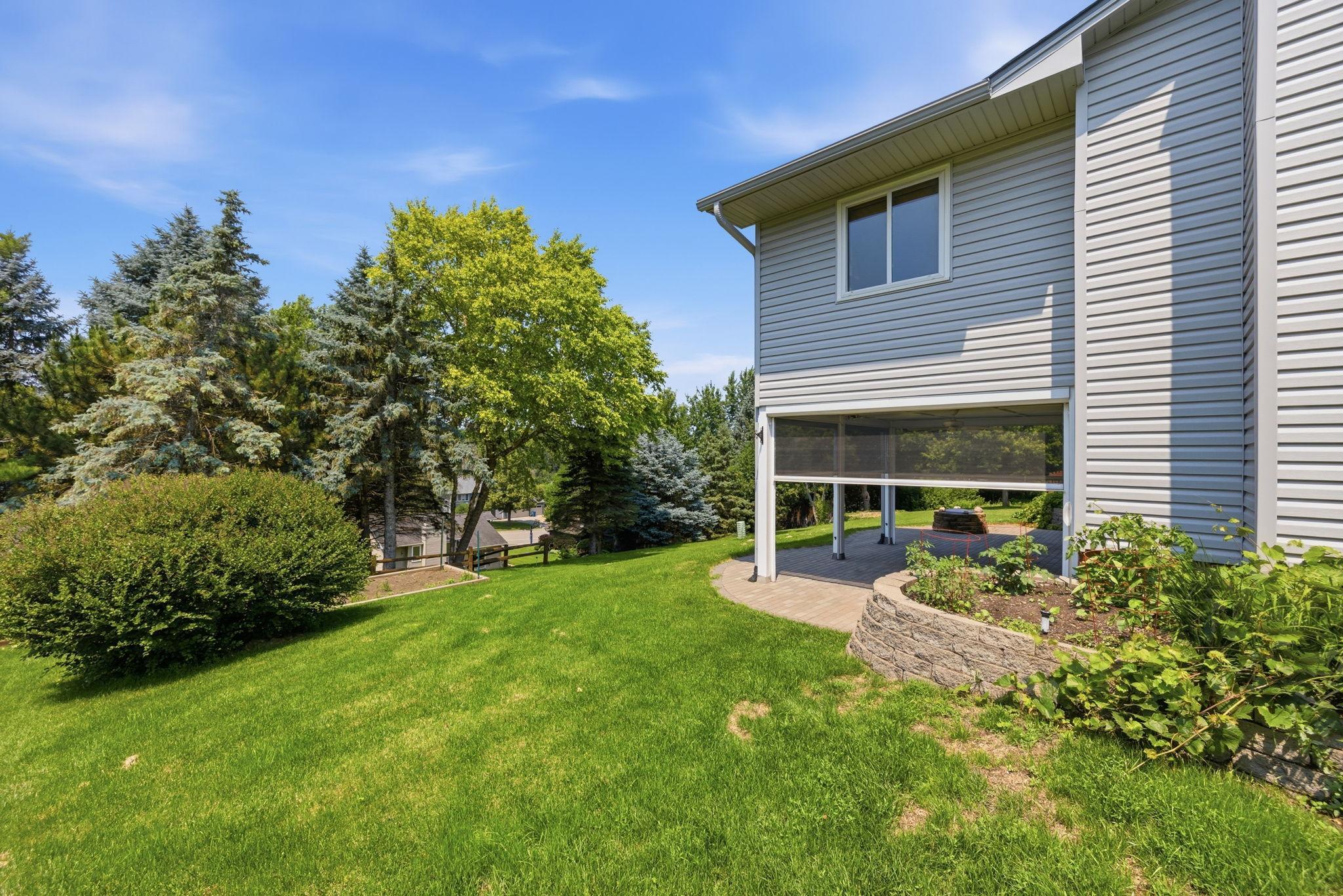 View of Residential at 6799 Sunnyslope Drive, Maple Grove MN 55311, Maple Grove (28 of 35) - Mike Wilen | Minnesota Team Real Estate