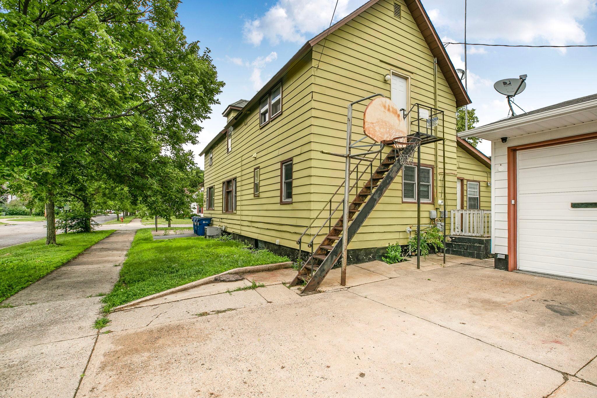 View of Residential Income at 1324 1st Street, Saint Cloud MN 56303, Saint Cloud (3 of 26) - Mike Wilen | Minnesota Team Real Estate