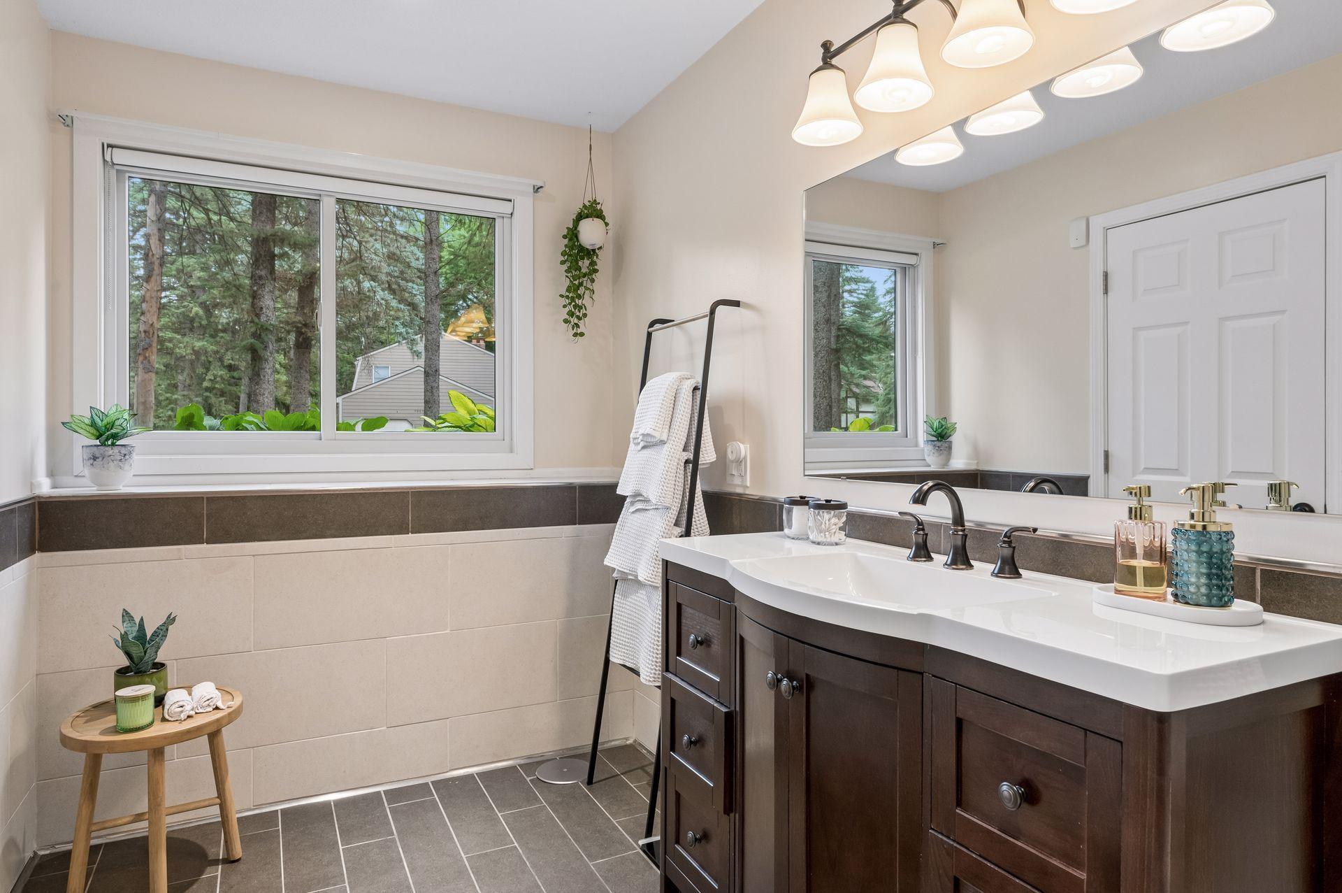 View of Residential at 1148 Kenilworth Drive, Woodbury MN 55125, Woodbury (38 of 51) - Mike Wilen | Minnesota Team Real Estate